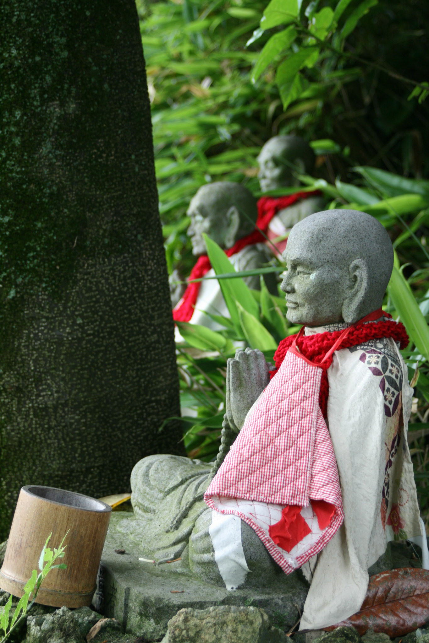 Numerous chapels and shrines are scattered across the hillside at Nanzoin Temple. 