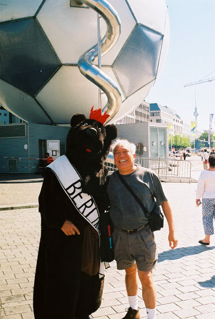 Sam Luna Poses with the Berlin Bear