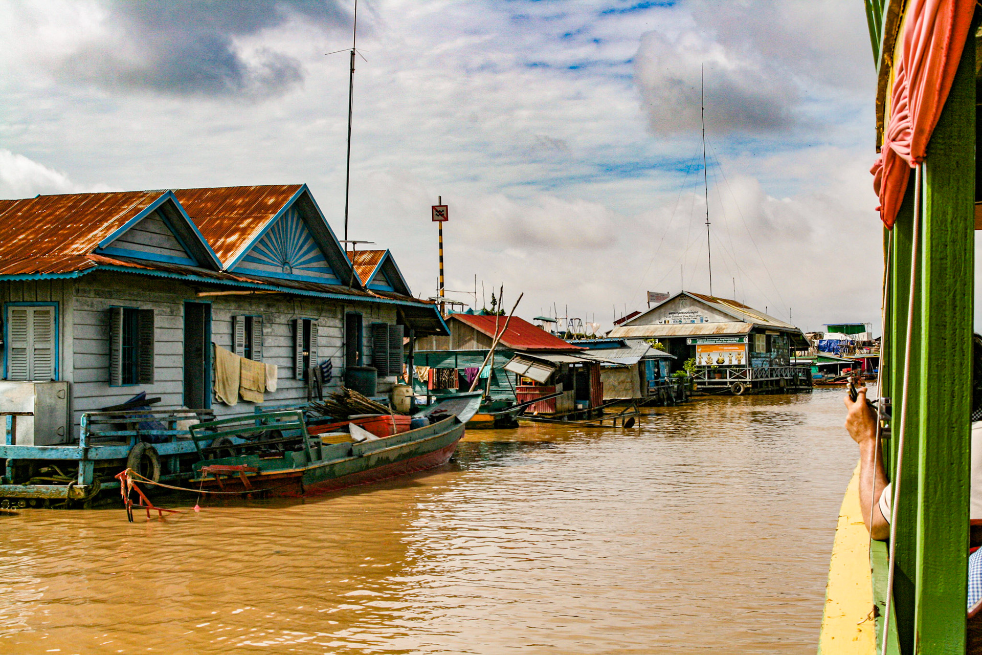 Tonlé Sap Lake, the largest freshwater body in Southeast Asia, supports a large carp-breeding and carp-harvesting industry, with numerous floating fishing villages inhabited largely by ethnic Vietnamese.