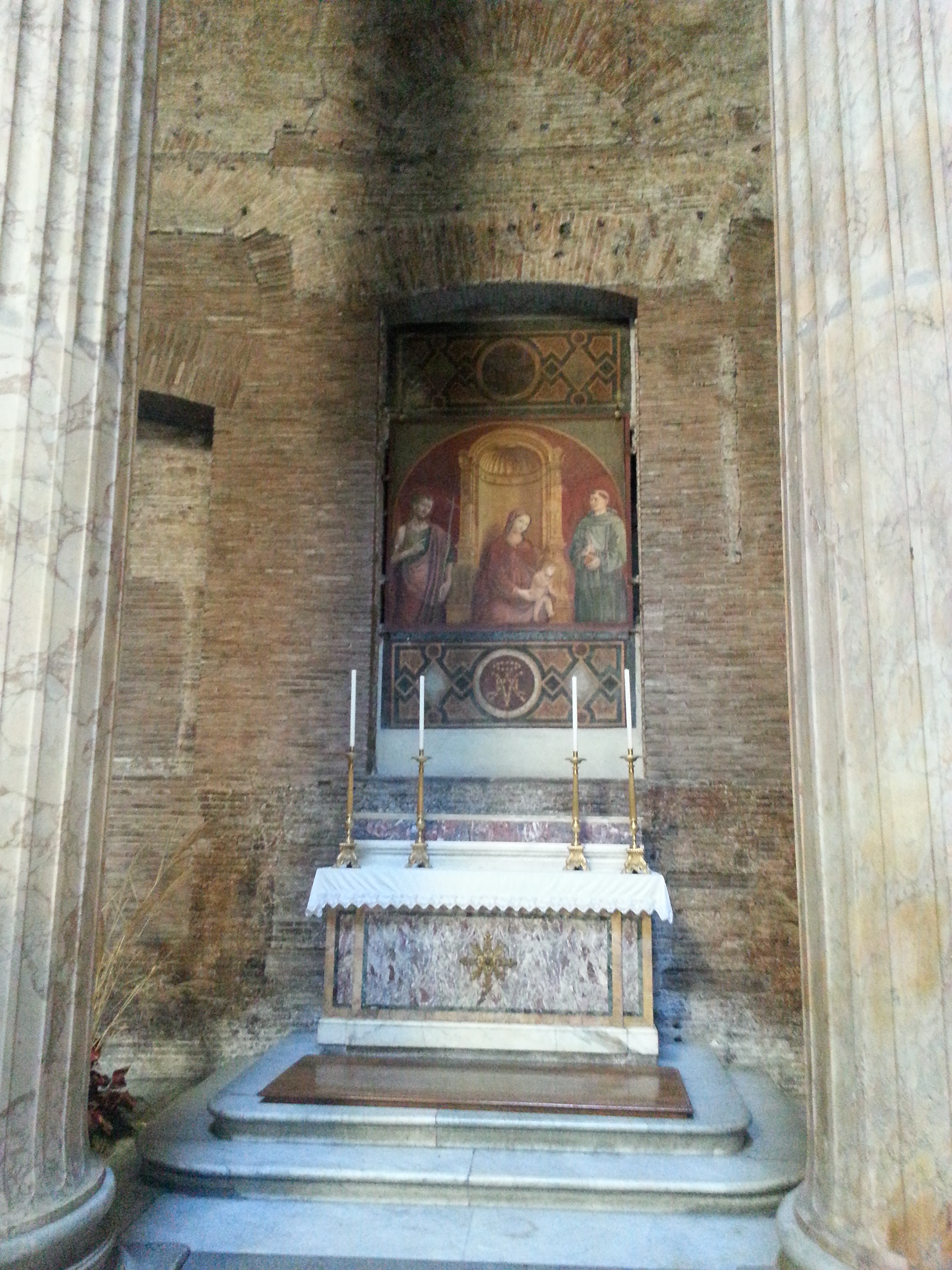 Chapel of the Madonna of Clemency at the Pantheon in Rome. 