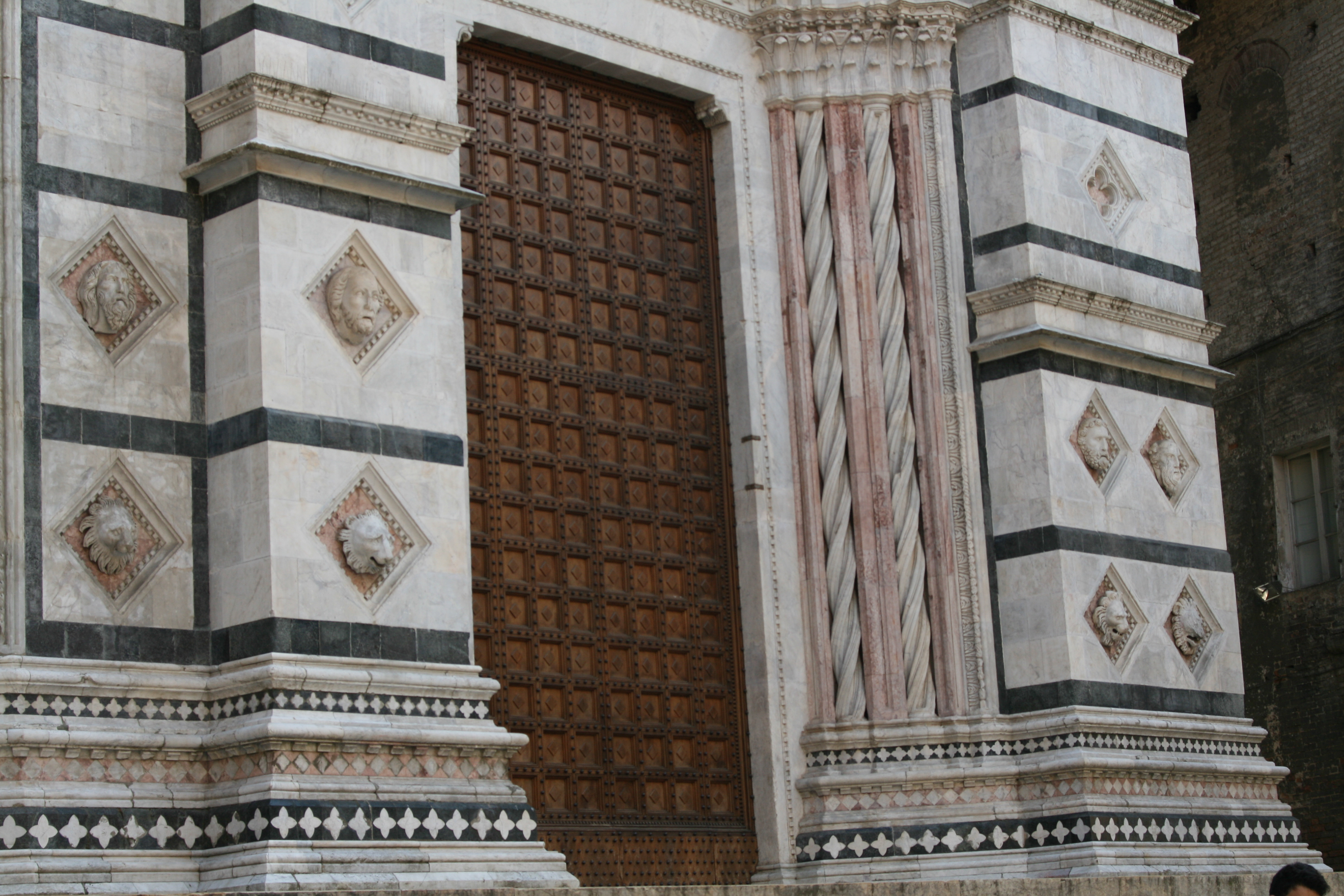 Cattedrale di Santa Maria del Fiore (Cathedral of Saint Mary of the Flower) architectural detail.
