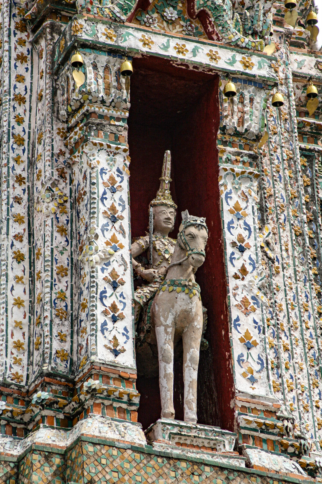 Architectural detail, Wat Arun, Temple of Dawn, Bangkok, Thailand 