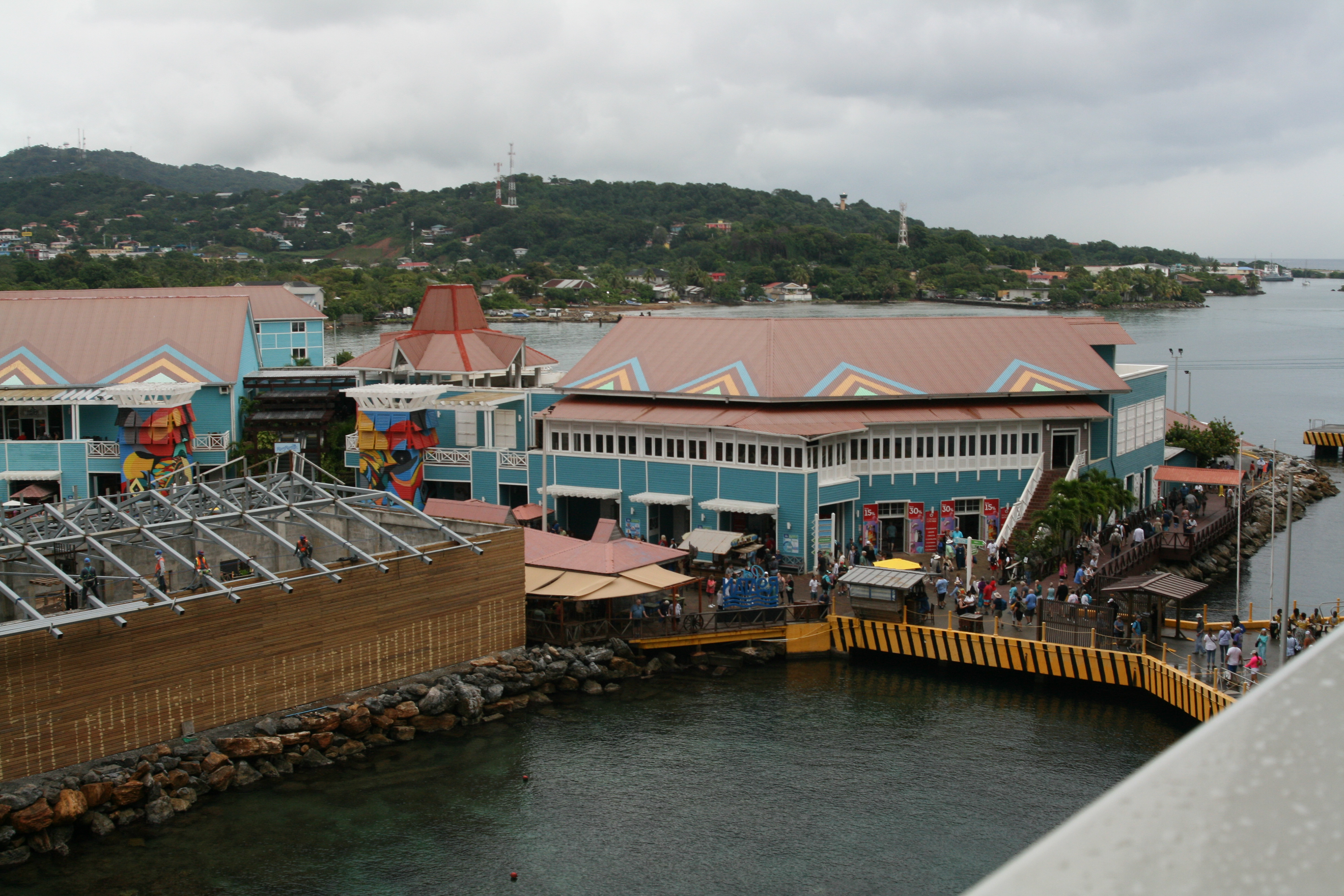 Docking at Roatan, Honduras