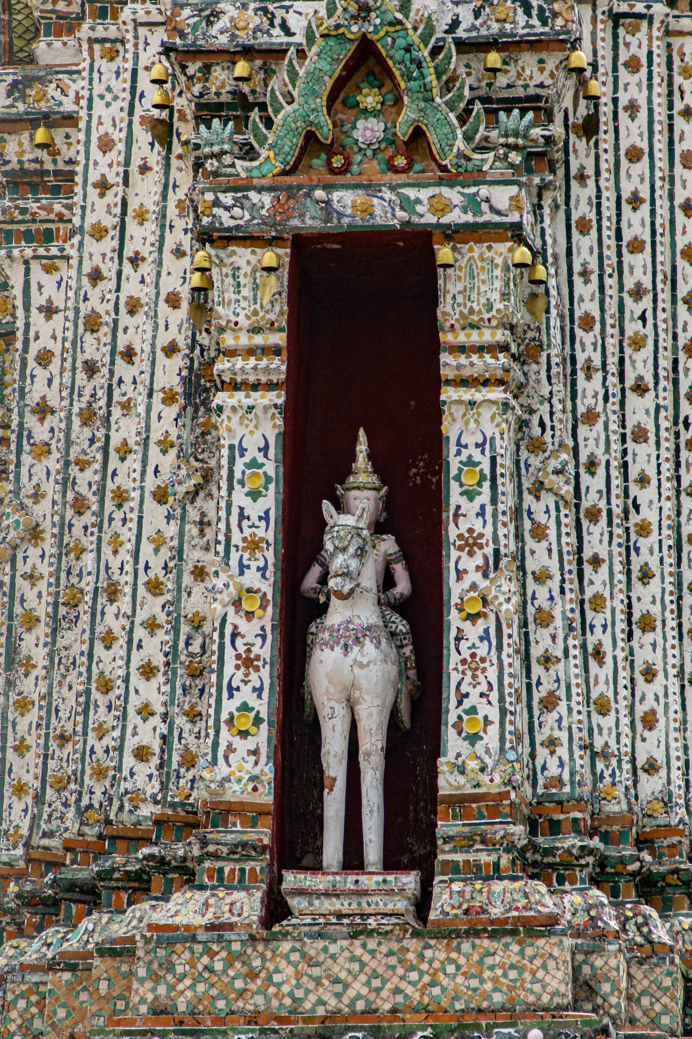 Architectural detail, Wat Arun, Temple of Dawn, Bangkok, Thailand 