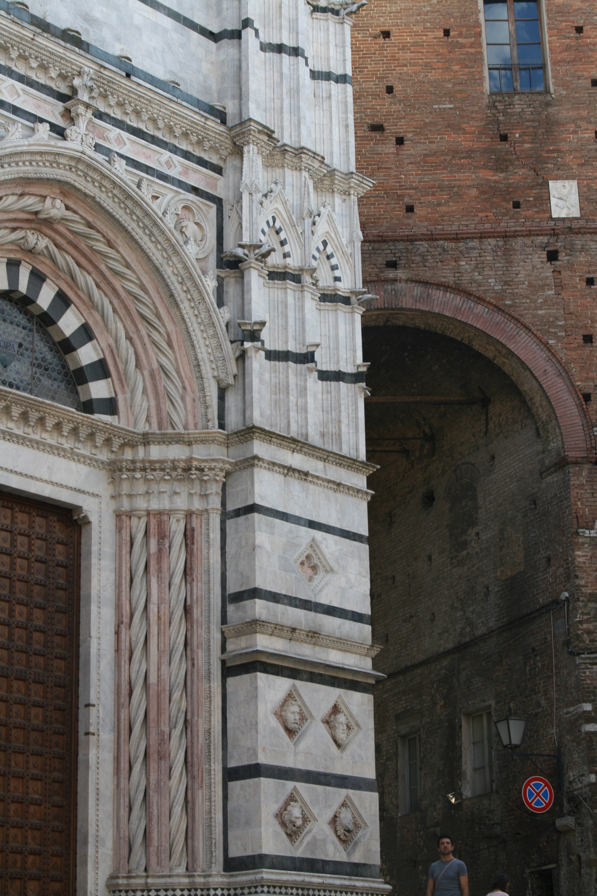 Cattedrale di Santa Maria del Fiore (Cathedral of Saint Mary of the Flower) architectural detail.