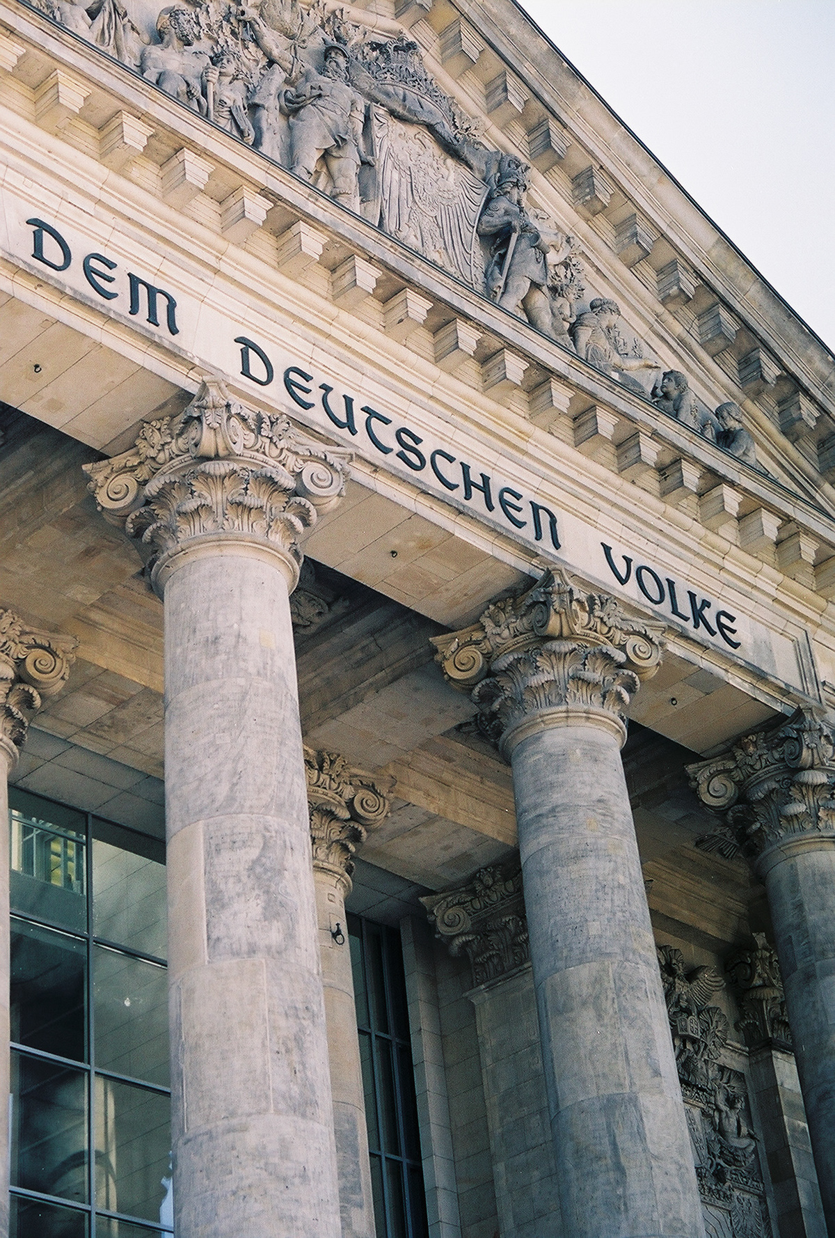 Dem Deutschen Volke ("To the German People"), the dedication on the Reichstag building in Berlin.