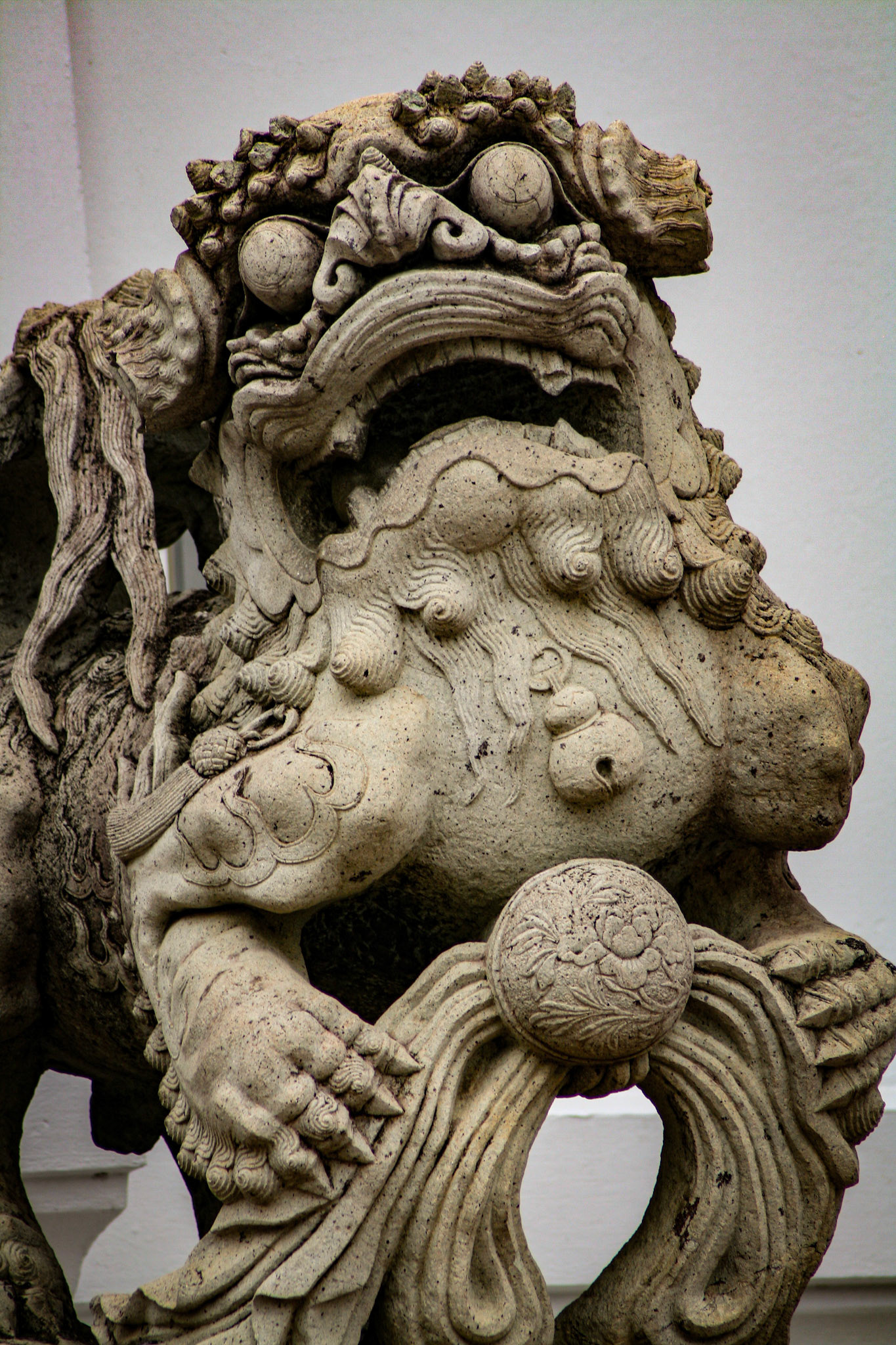 Stone Thai Lion Statue