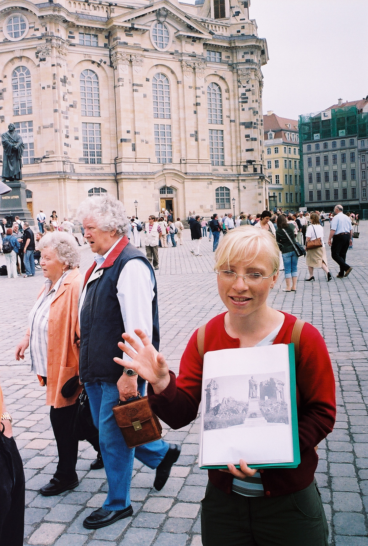 Our guide discusses Dresden Frauenkirche (Church of Our Lady) 