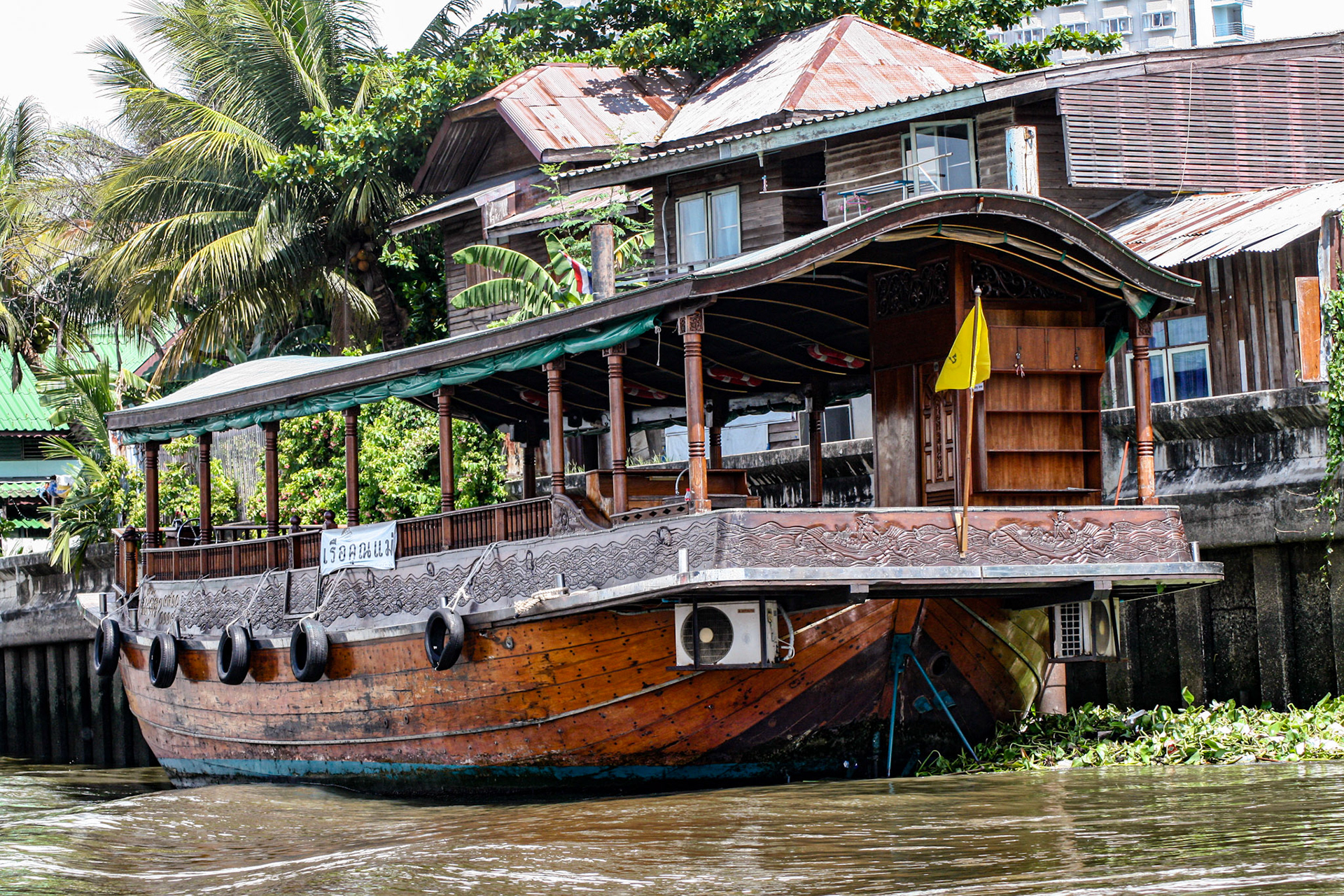 Boat ride to Wat Arun - Tour boat