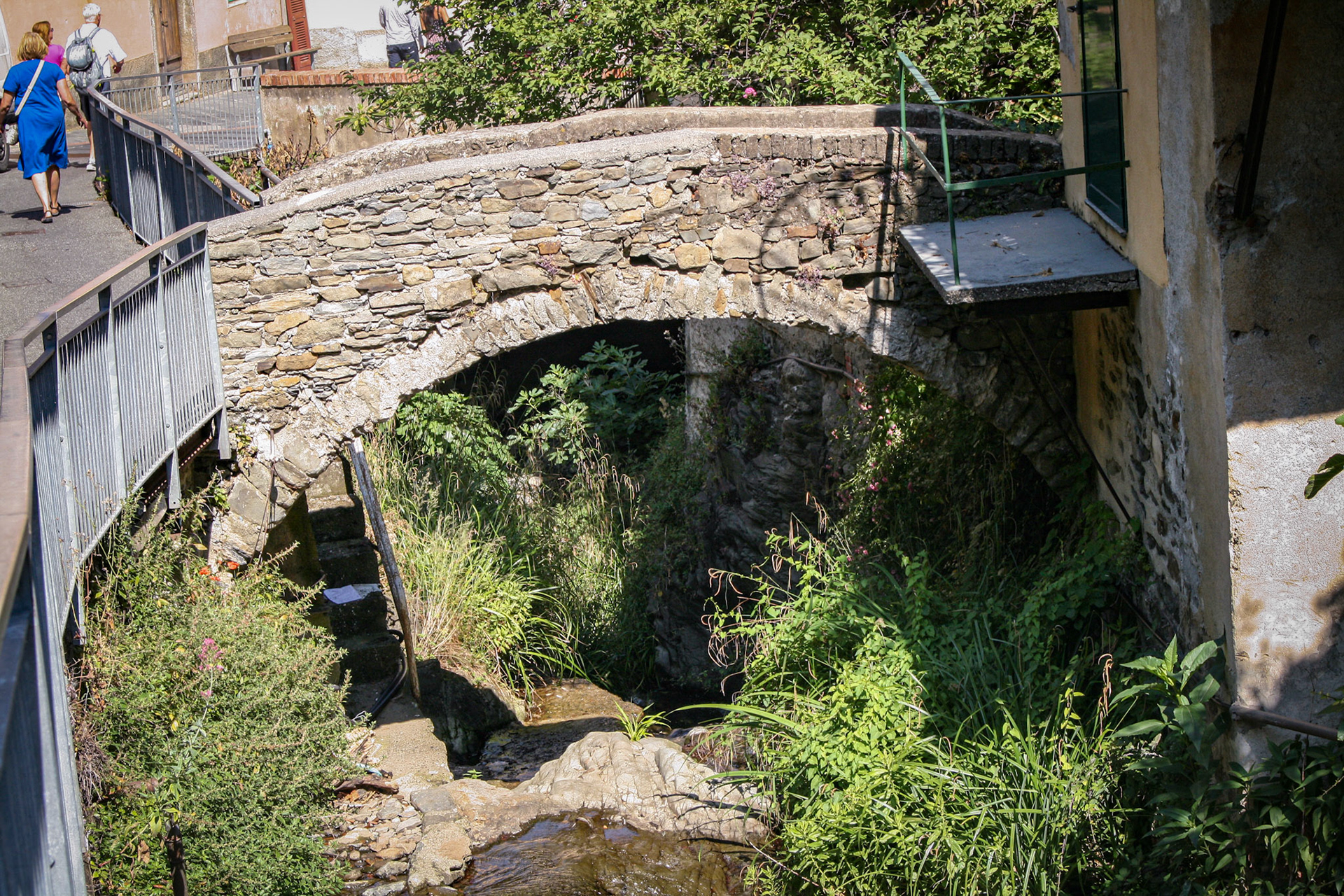 Old castles, walls and other ancient structures.