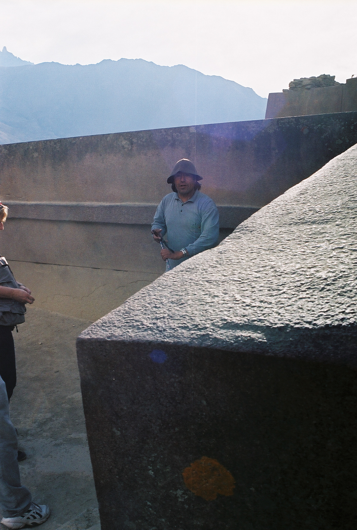 Beautiful buildings were built that were occupied by royalty, nobility and important people and their entourages. These were palaces, religious retreats, plazas, ceremonial places, astronomical observatories and they also served as military stations, store houses, granaries, and terraces for farming, all connected by Inca roads.  