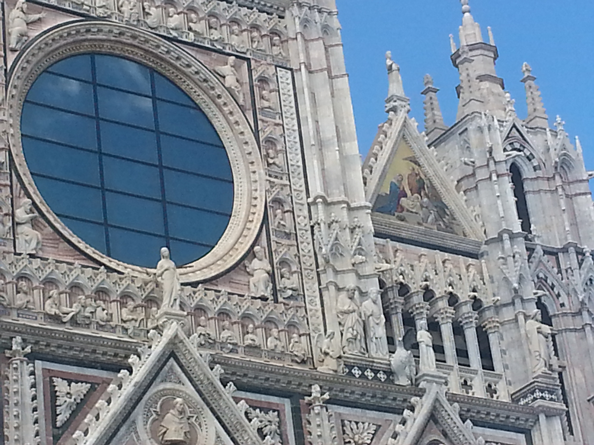 Facade detail of Duomo di Siena (Siena Cathedral), Siena, Tuscany, Italy 