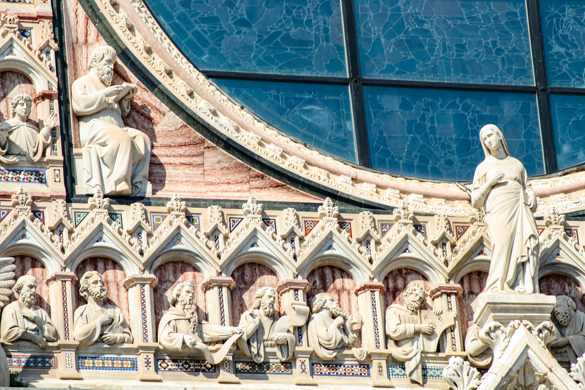 Facade detail of Duomo di Siena (Siena Cathedral), Siena, Tuscany, Italy 