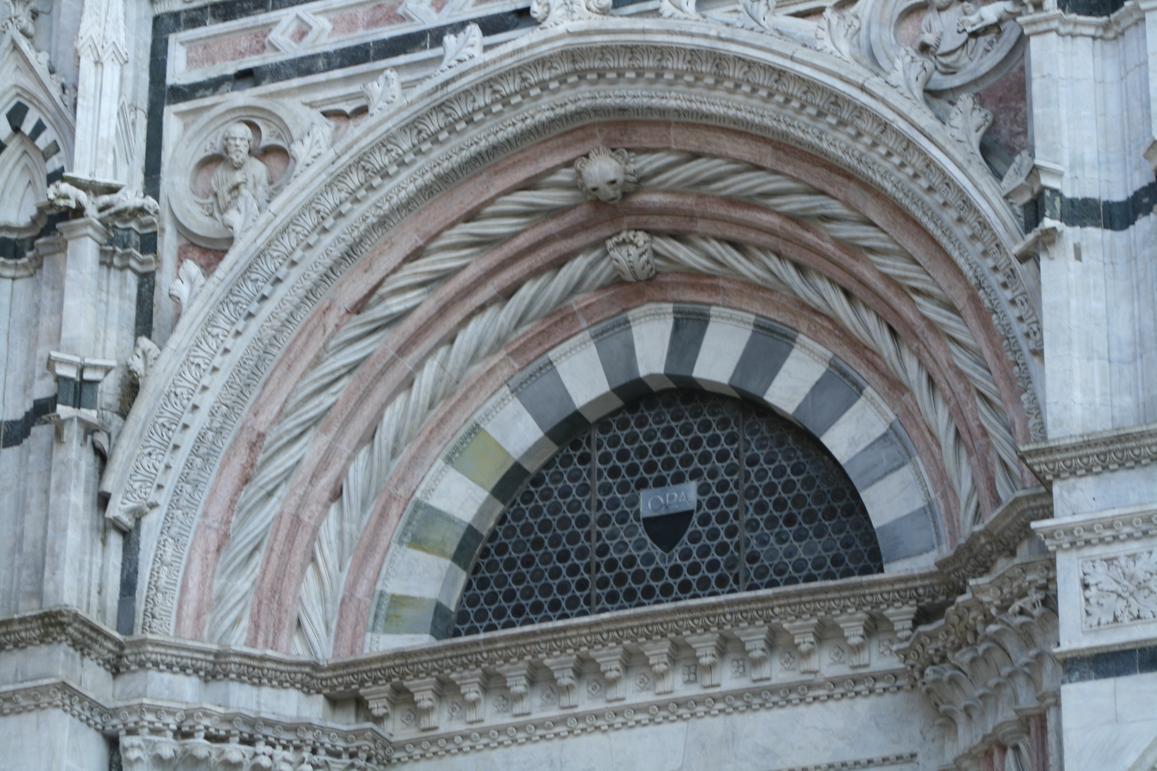 Cattedrale di Santa Maria del Fiore (Cathedral of Saint Mary of the Flower) architectural detail.