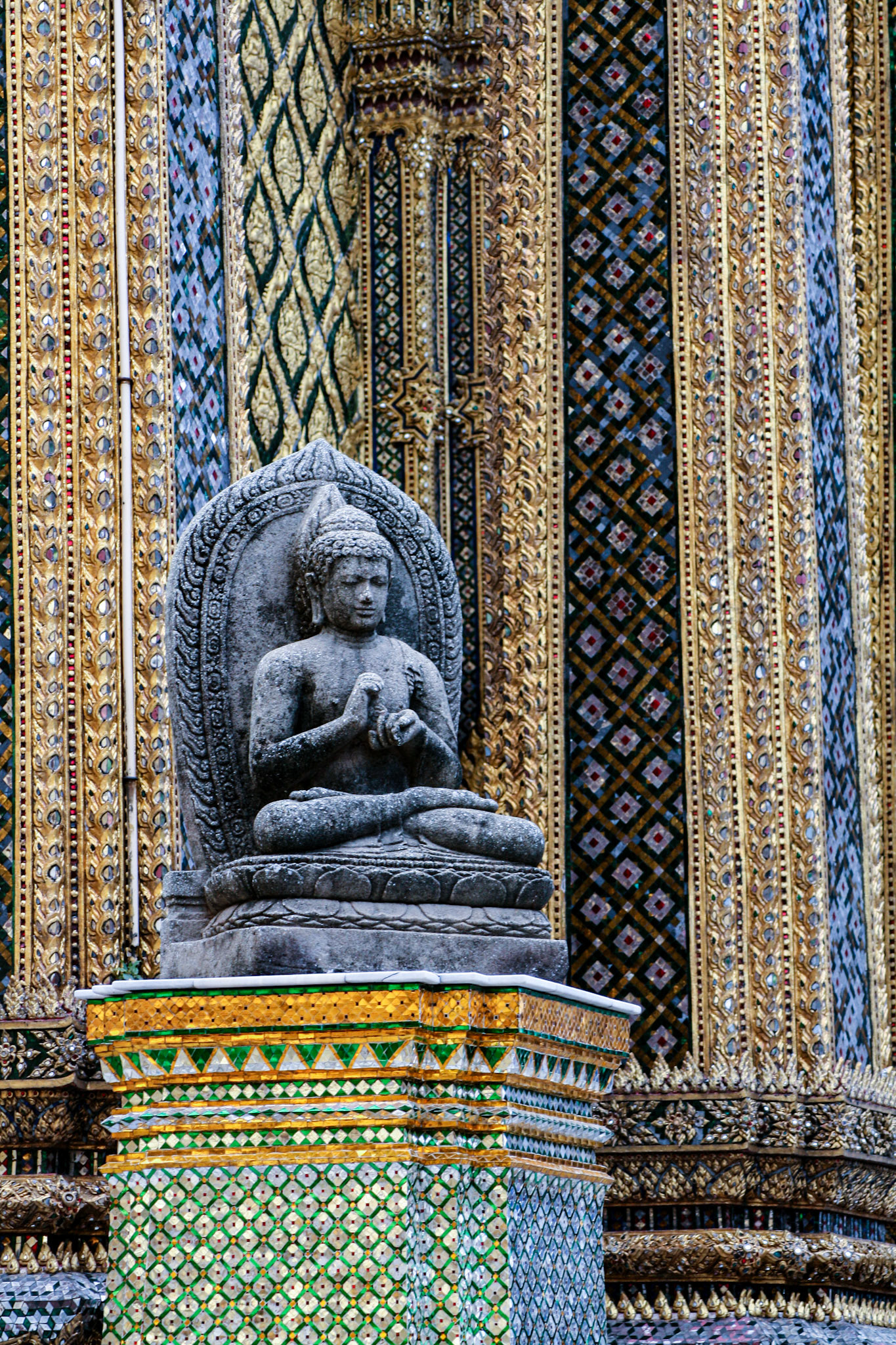 Seated Buddha statue, Wat Phra Kaew Complex 