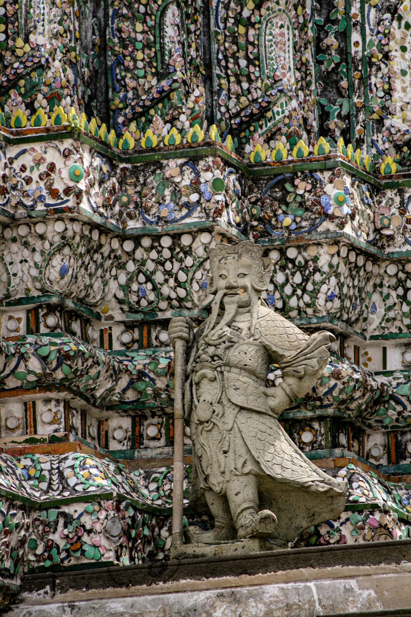 Architectural detail, Wat Arun, Temple of Dawn, Bangkok, Thailand 