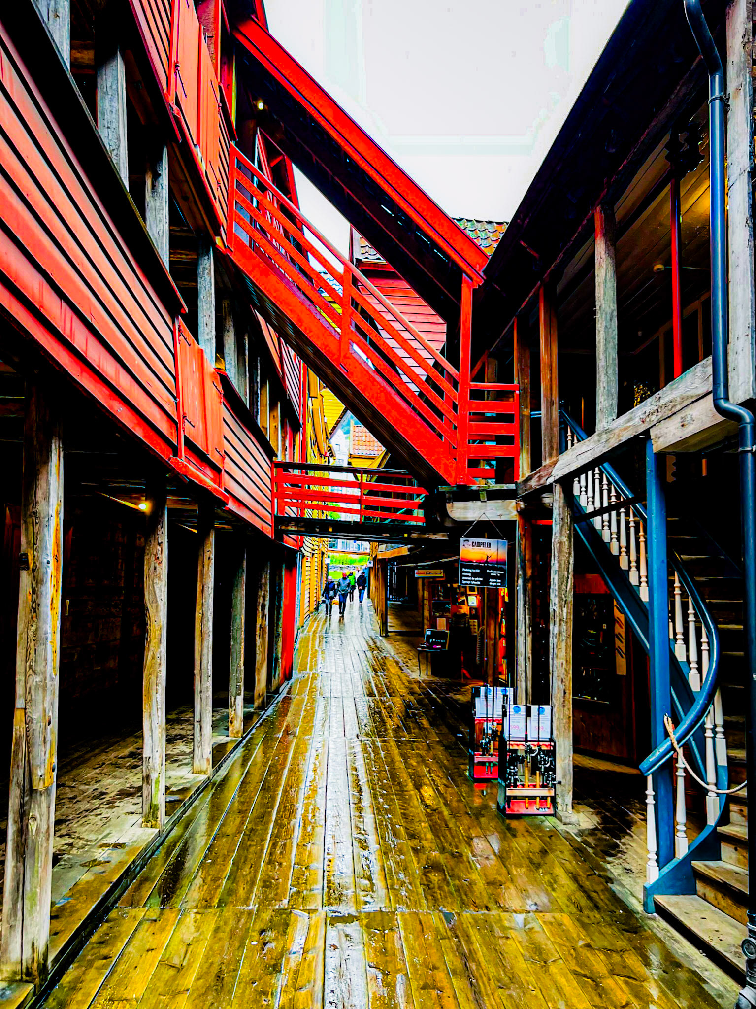 Bergen alleyway
