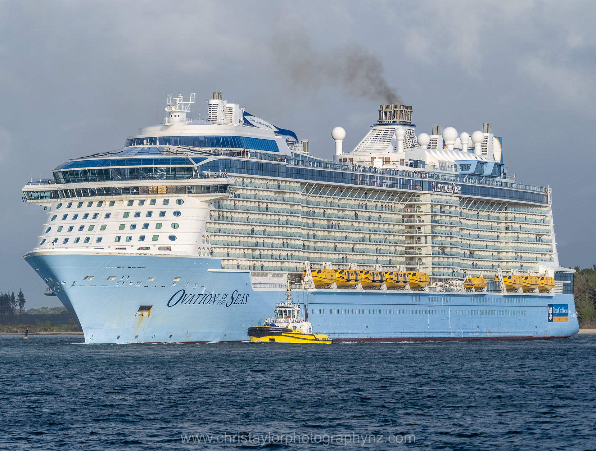 Ovation Of The Seas P3050102