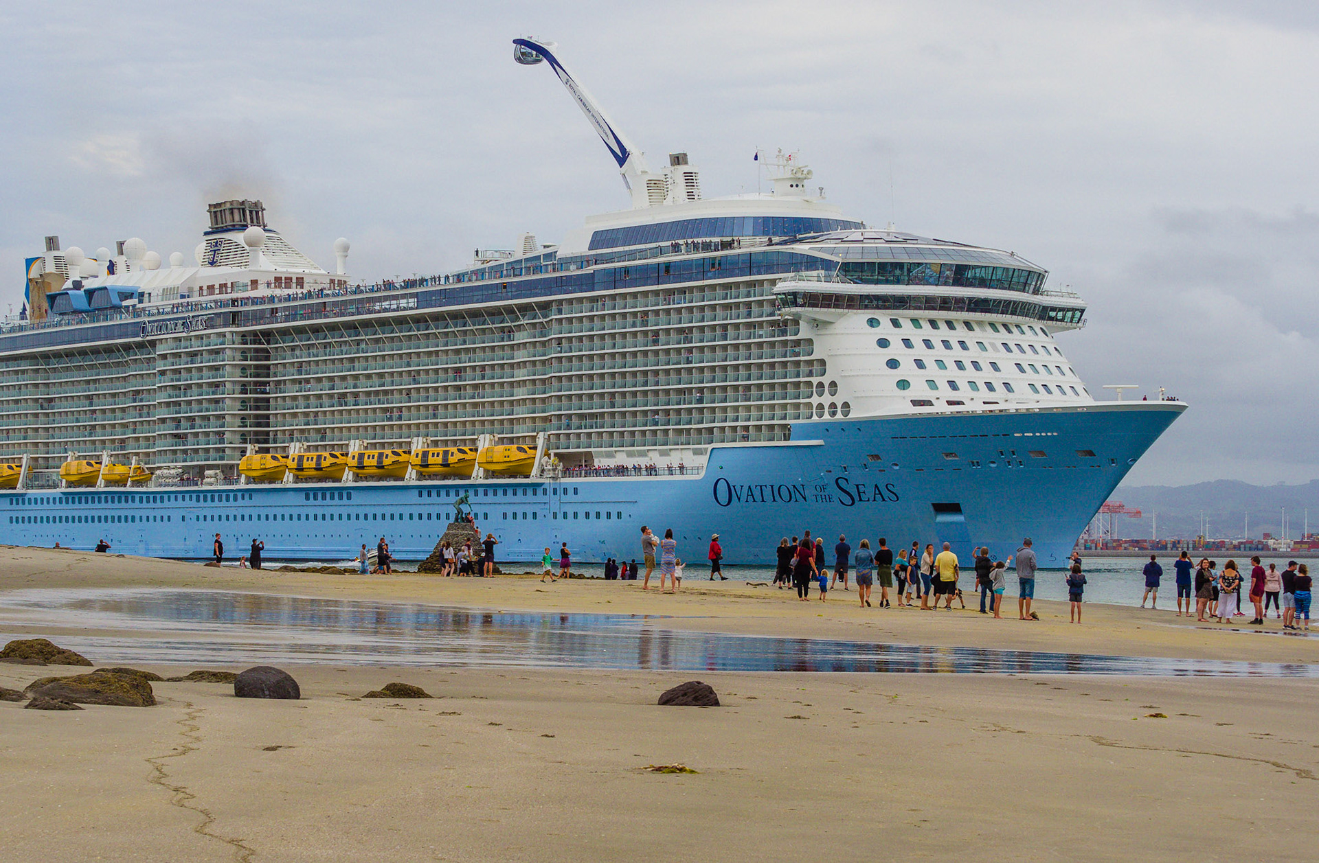 Ovation Of The Seas PC290008