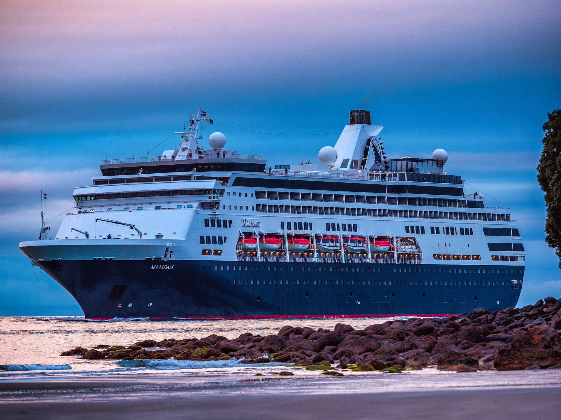 Maasdam PA060021