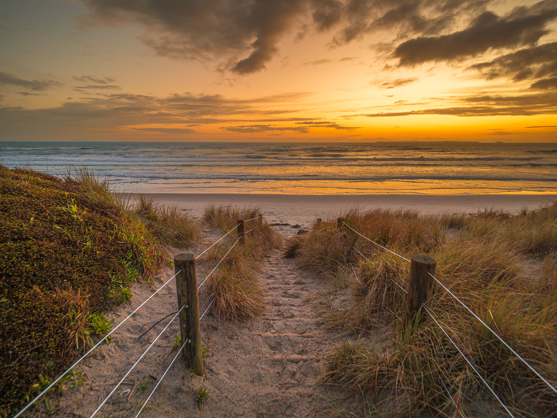 P6060001 Dawn at Papamoa Beach