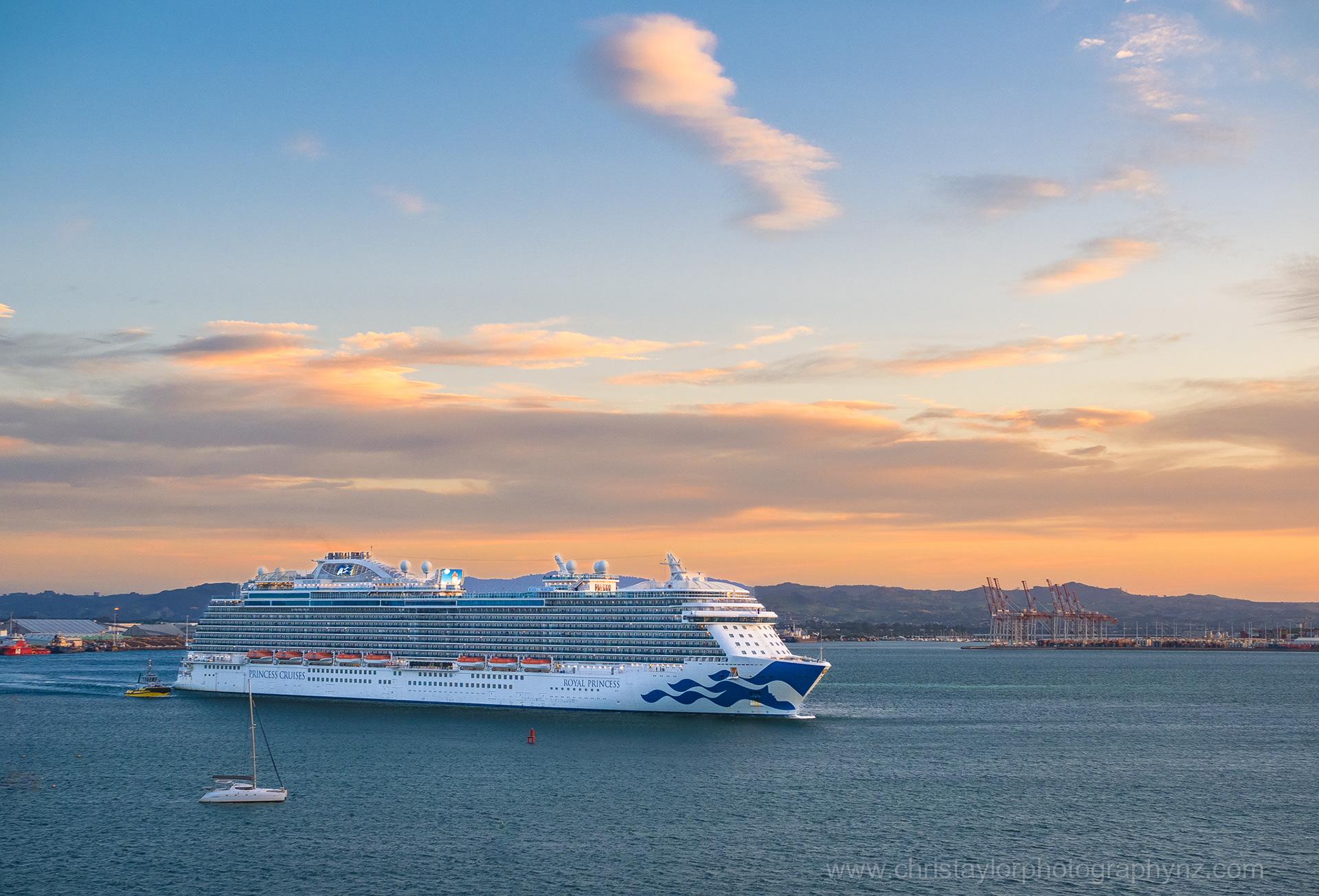 Royal Princess P270024