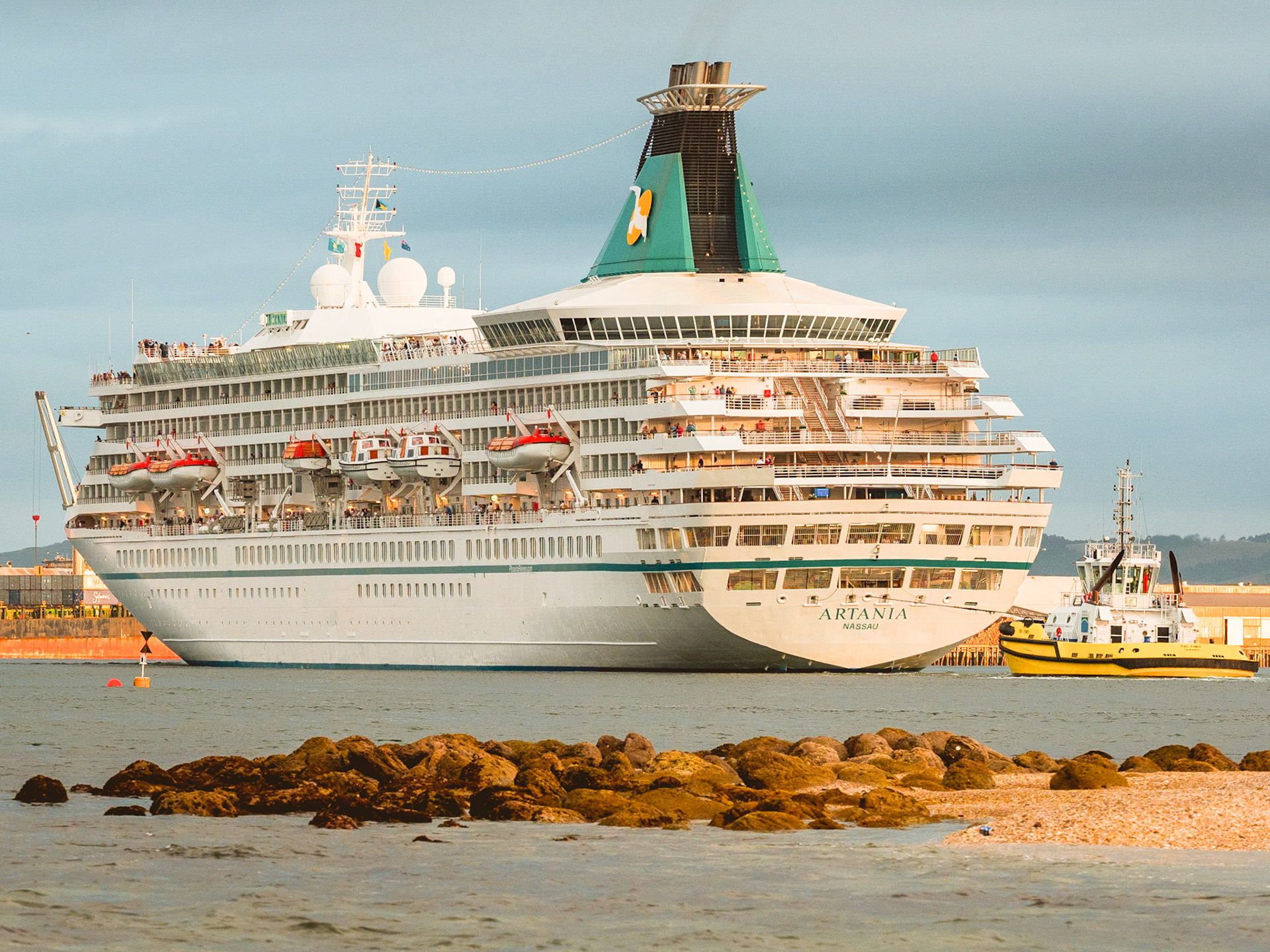 Artania P2190102