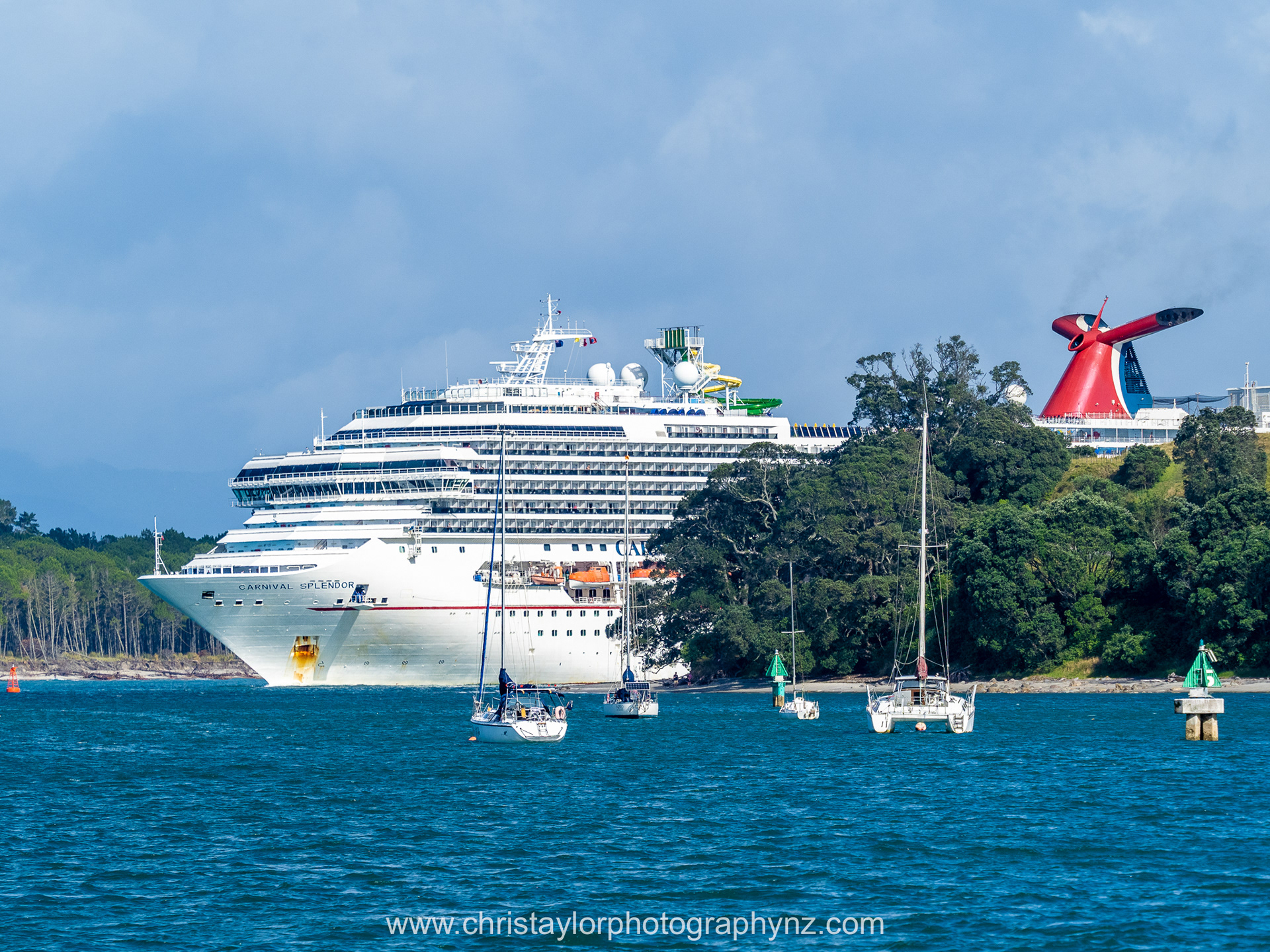 Carnival Splendor P2030028