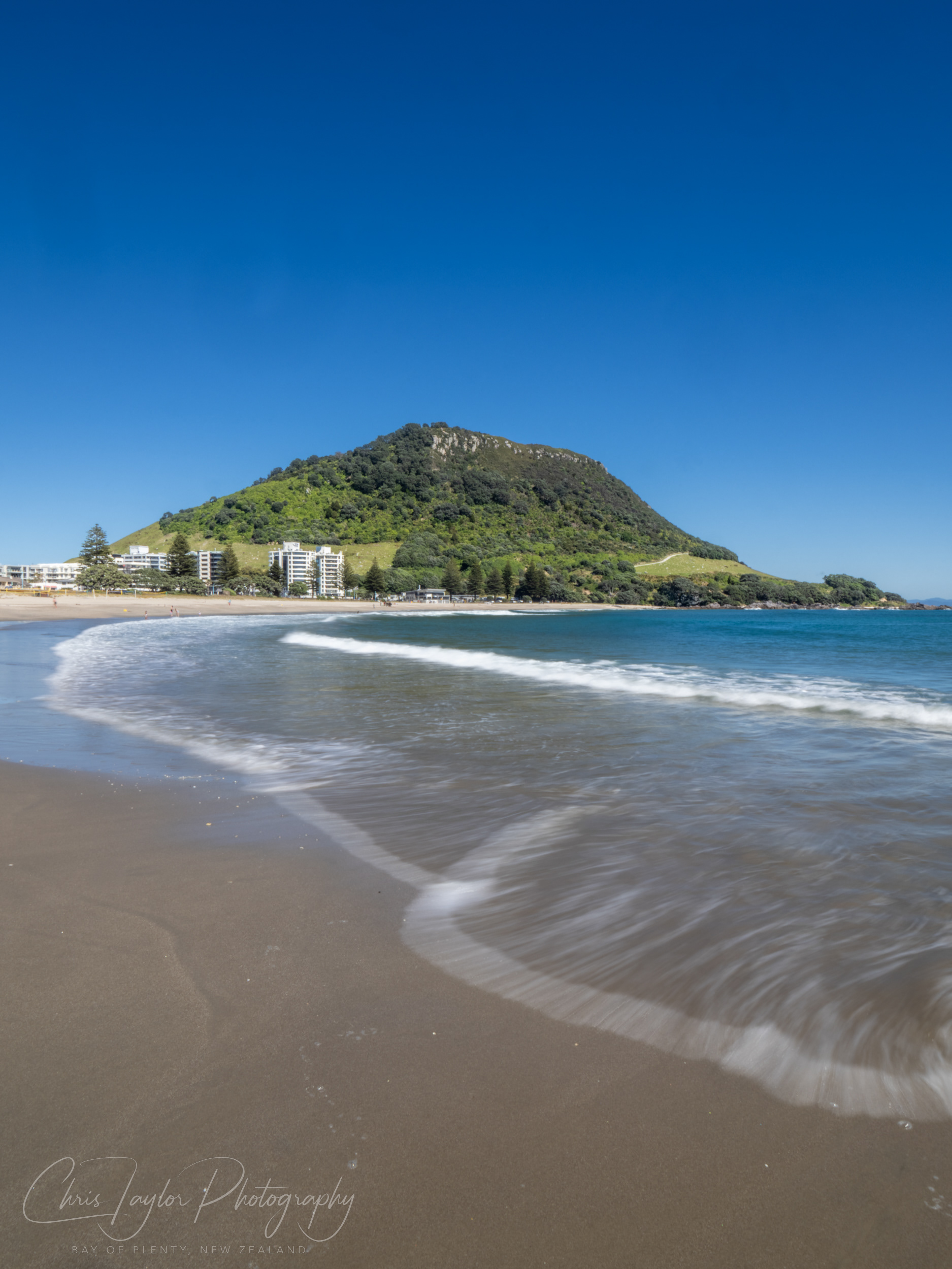 PB050063 Paradise. Mount Maunganui Beach