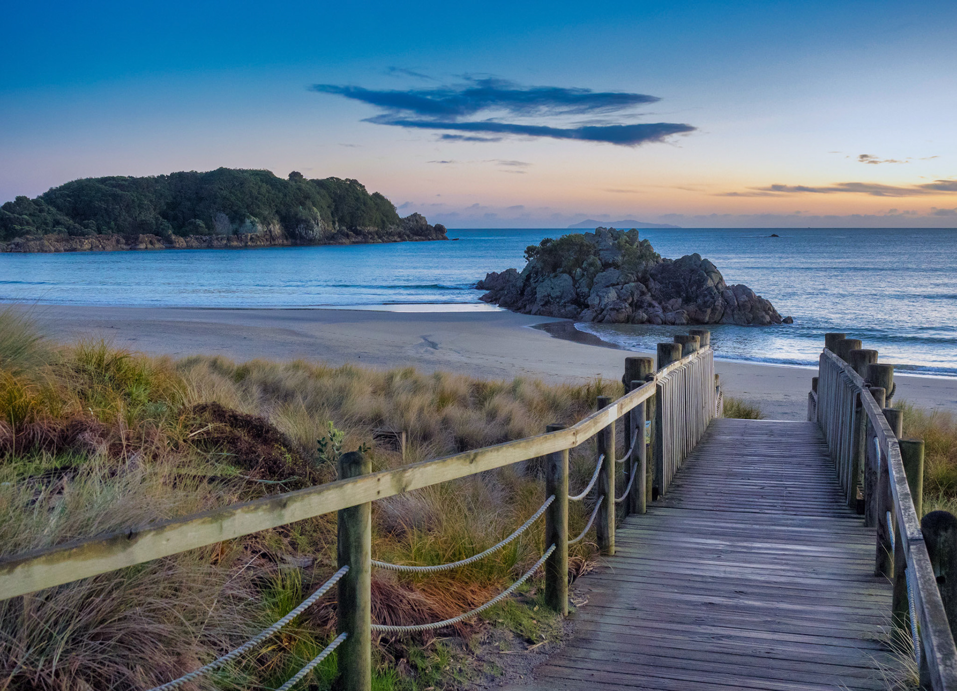 Mount Maunganui Beach Dawn P8027213