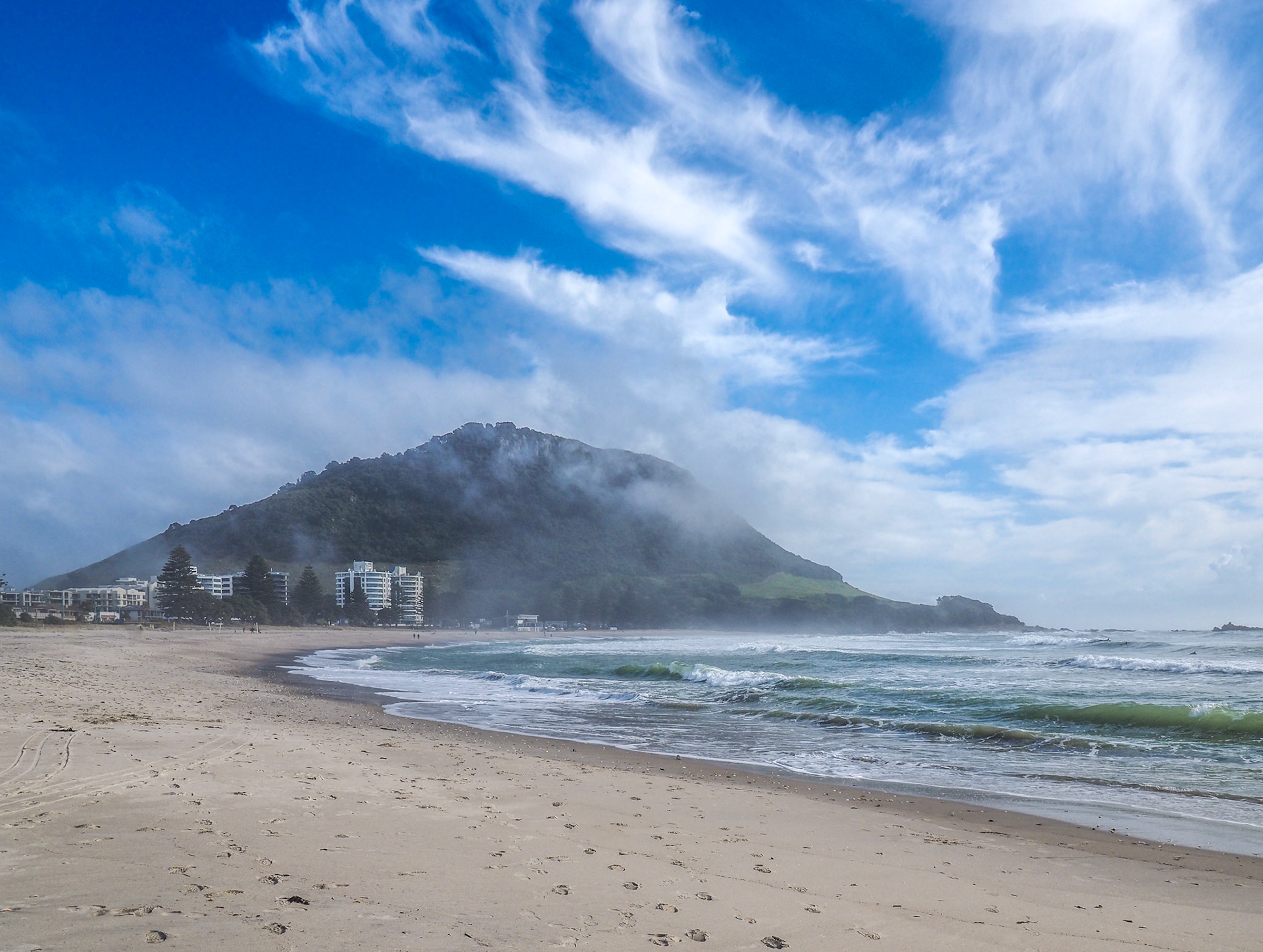 A Warm & Misty Day, Mount Maunganui Beach P530001