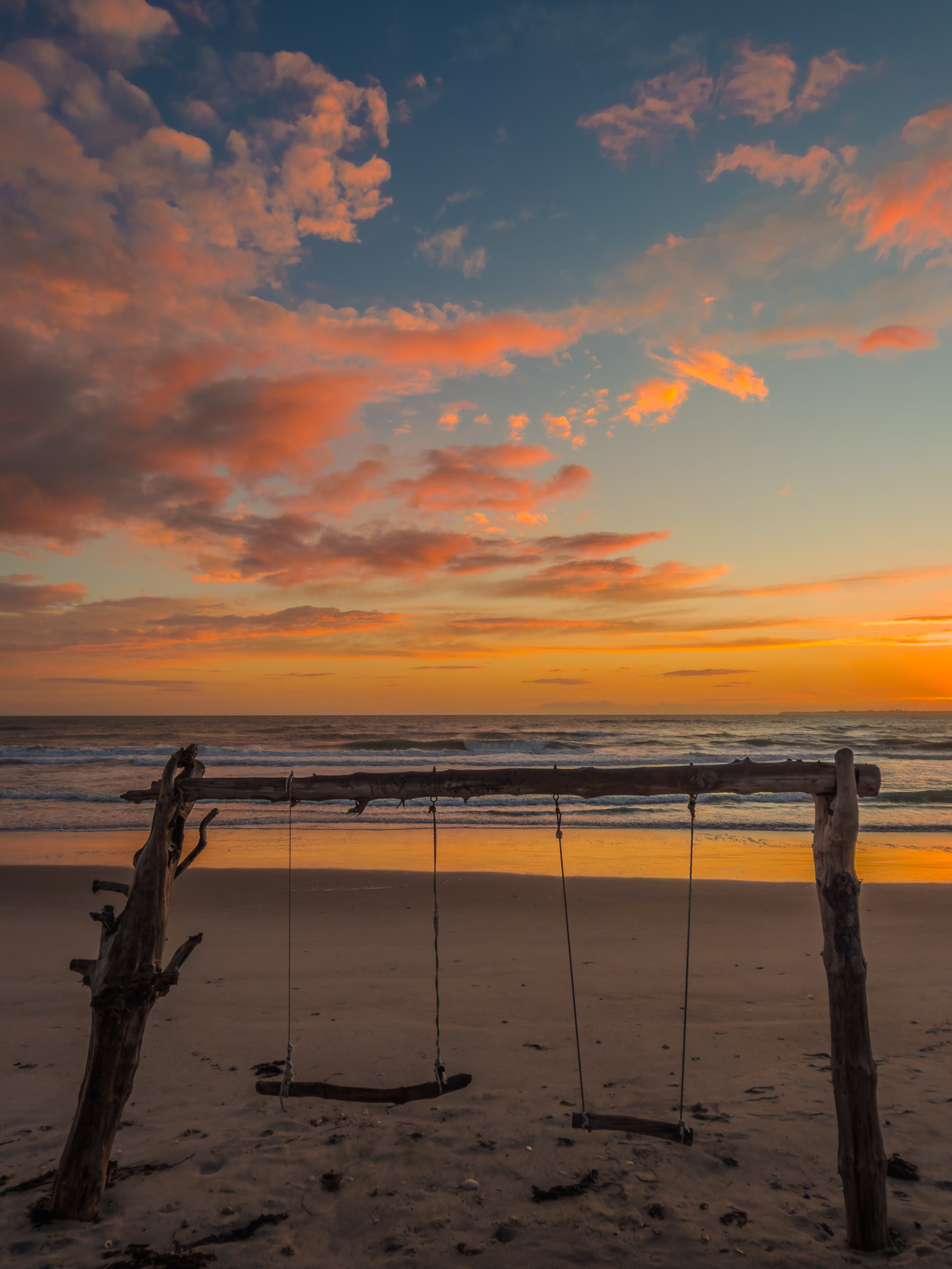 IMG_0894 Papamoa Beach Swing