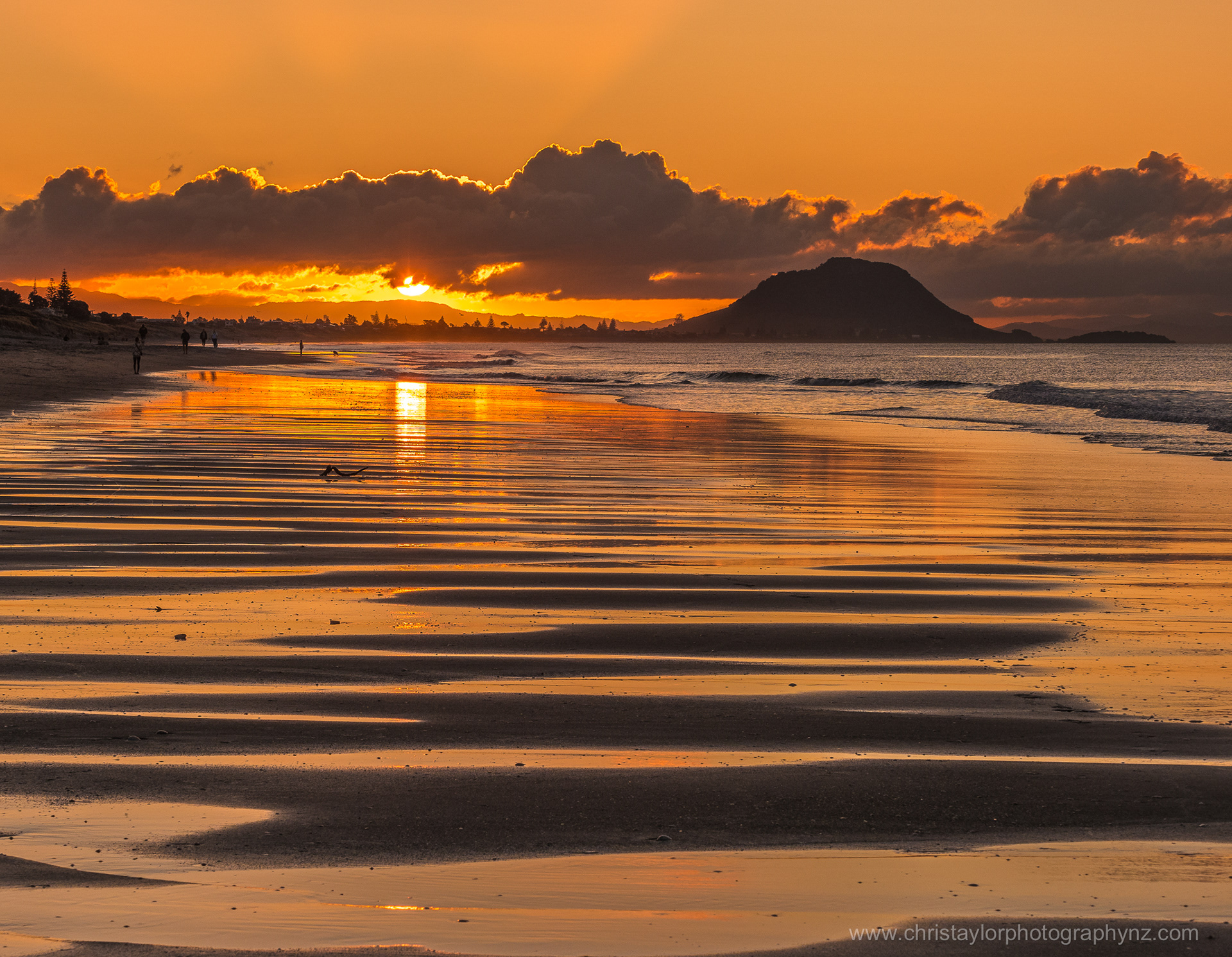 Glorious Winter Sunset, Papamoa Beach P6120147
