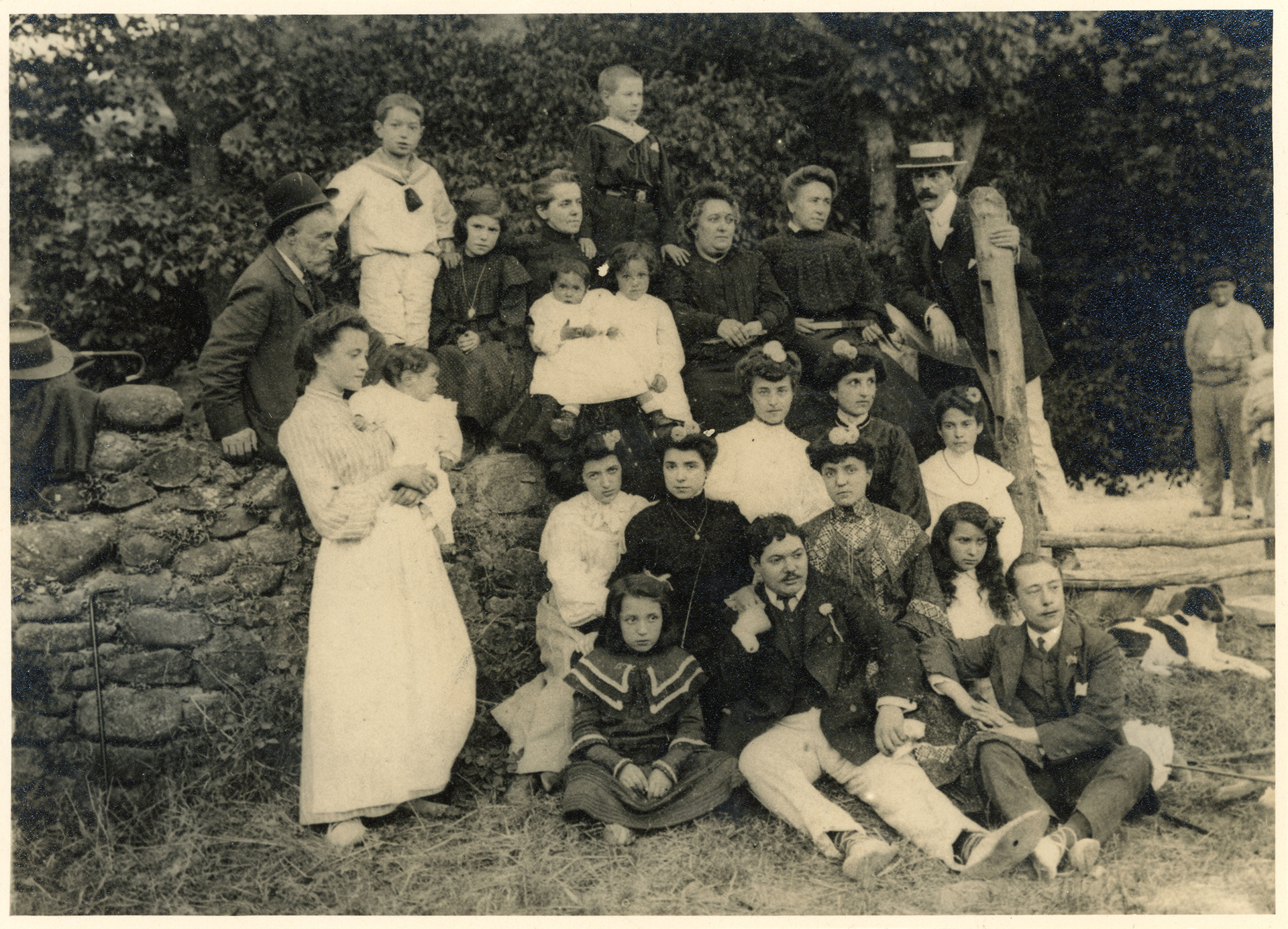 María Cruz y Fermín tuvieron 11 hijos. Solo 5 de ellos llegaron a la edad adulta: Manuel, María Magdalena, Francisco, Dolores y mi bisabuelo José Ignacio.