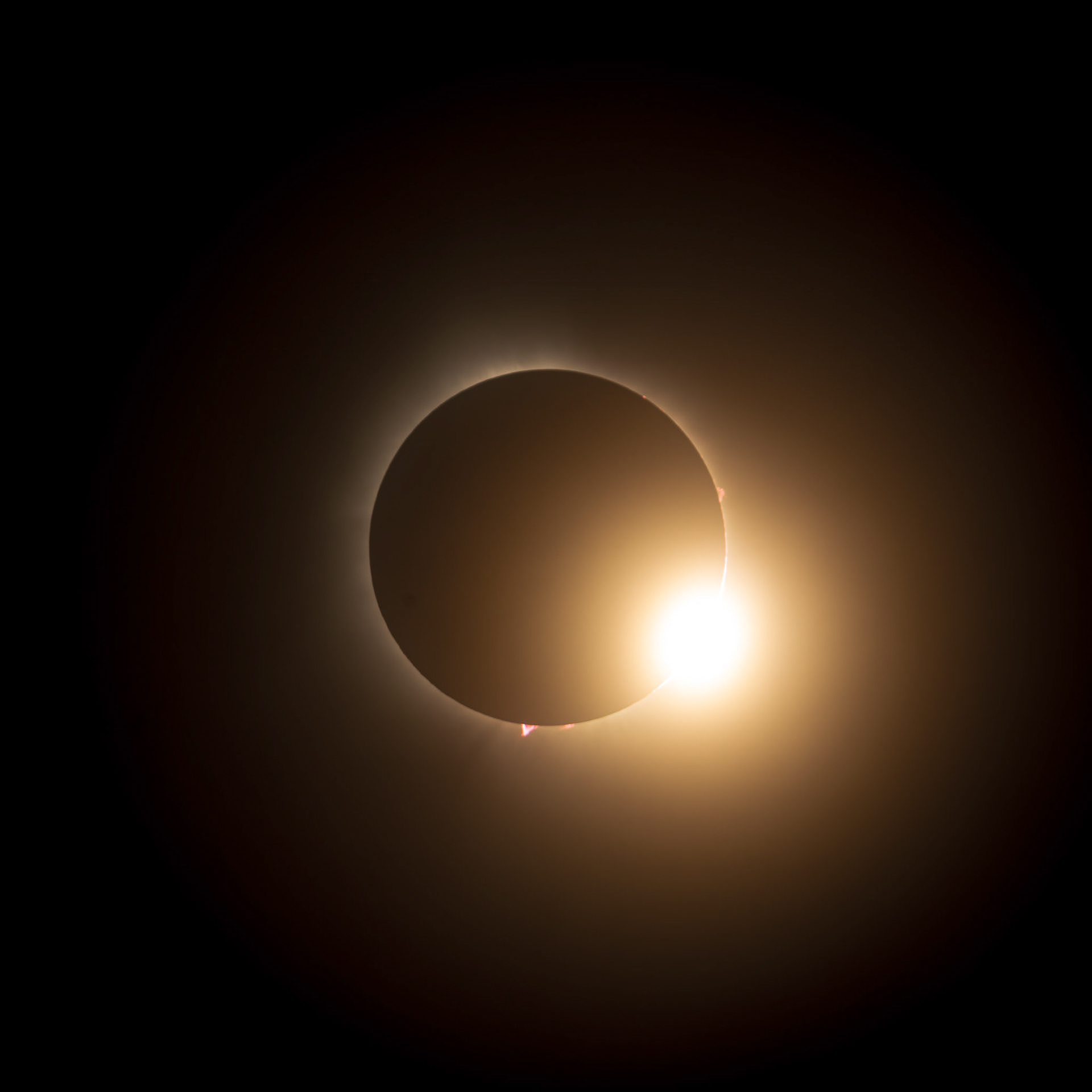 Diamond Ring Effect