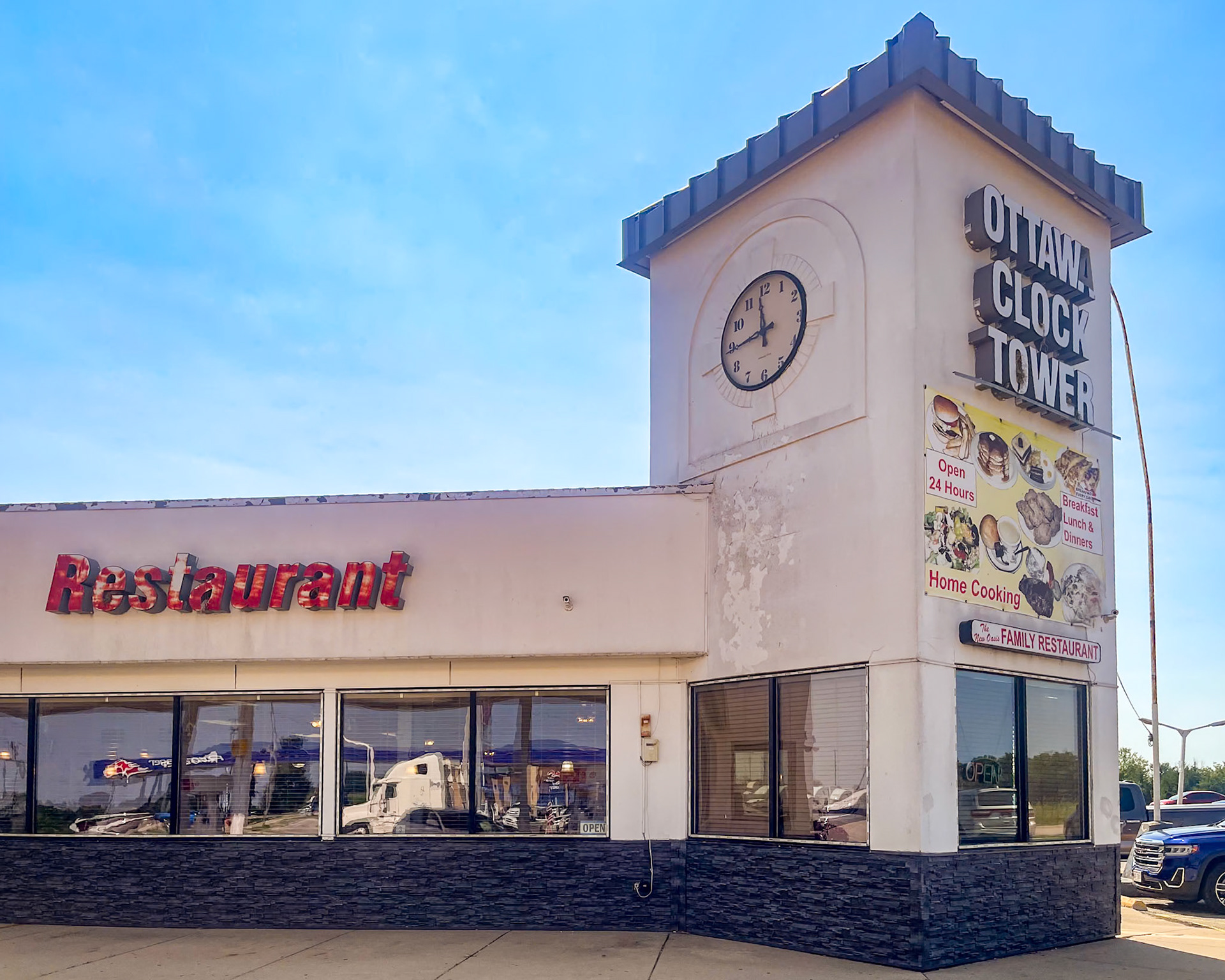 The New Oasis Family Restaurant - Ottawa, Illinois