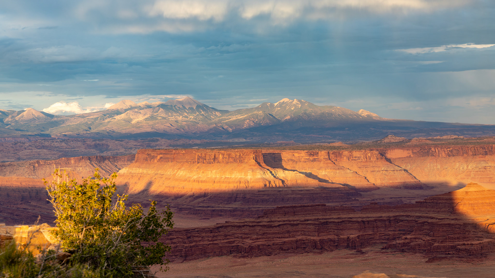 Sunset at Dead Horse Point State Park in Moab, Utah