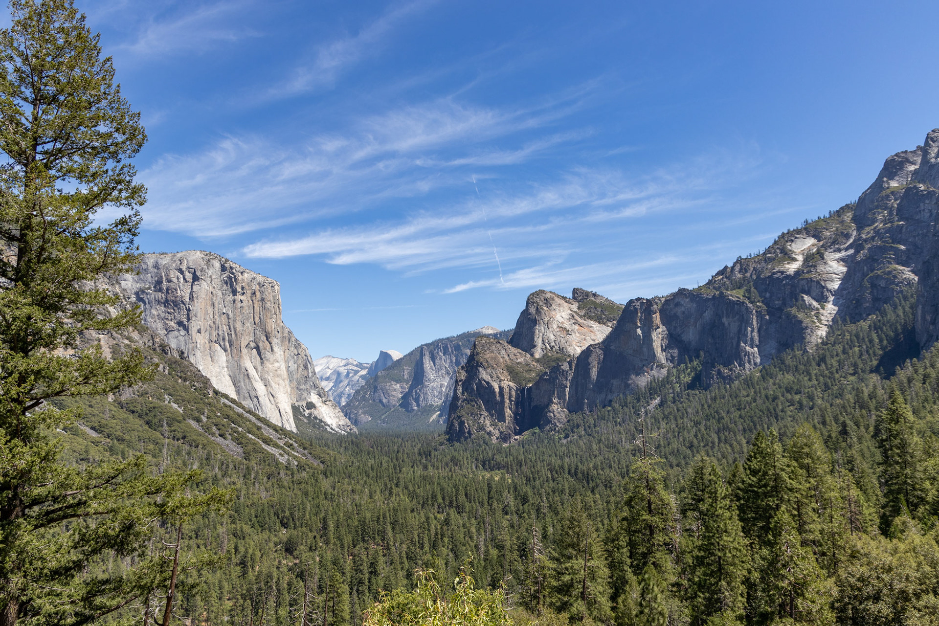 Tunnel View at Yosemite National Park in California