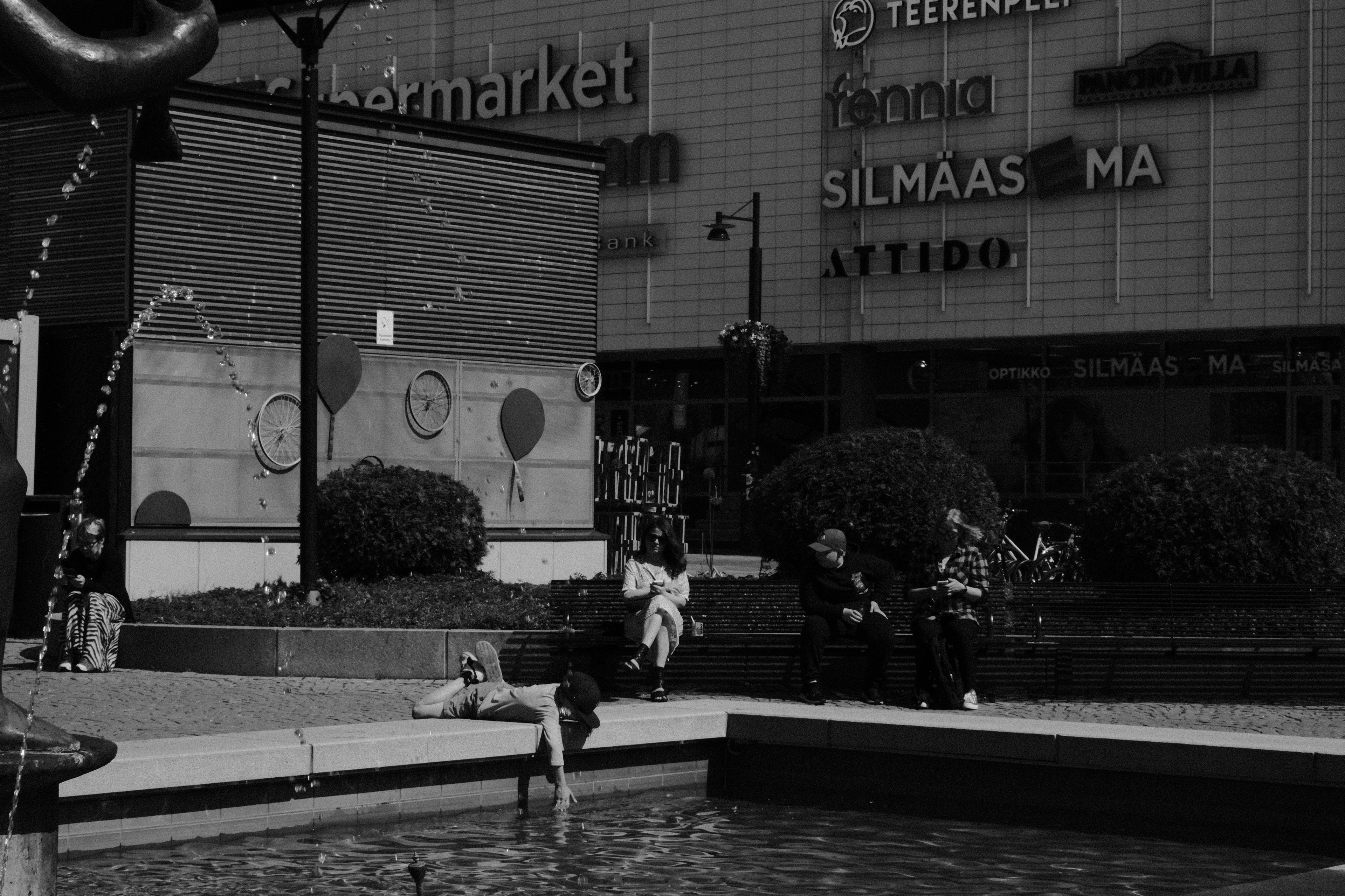 Fujifilm X-T5 Voigtländer 50mm f/1.2. 1/500 @ f/16, ISO 500