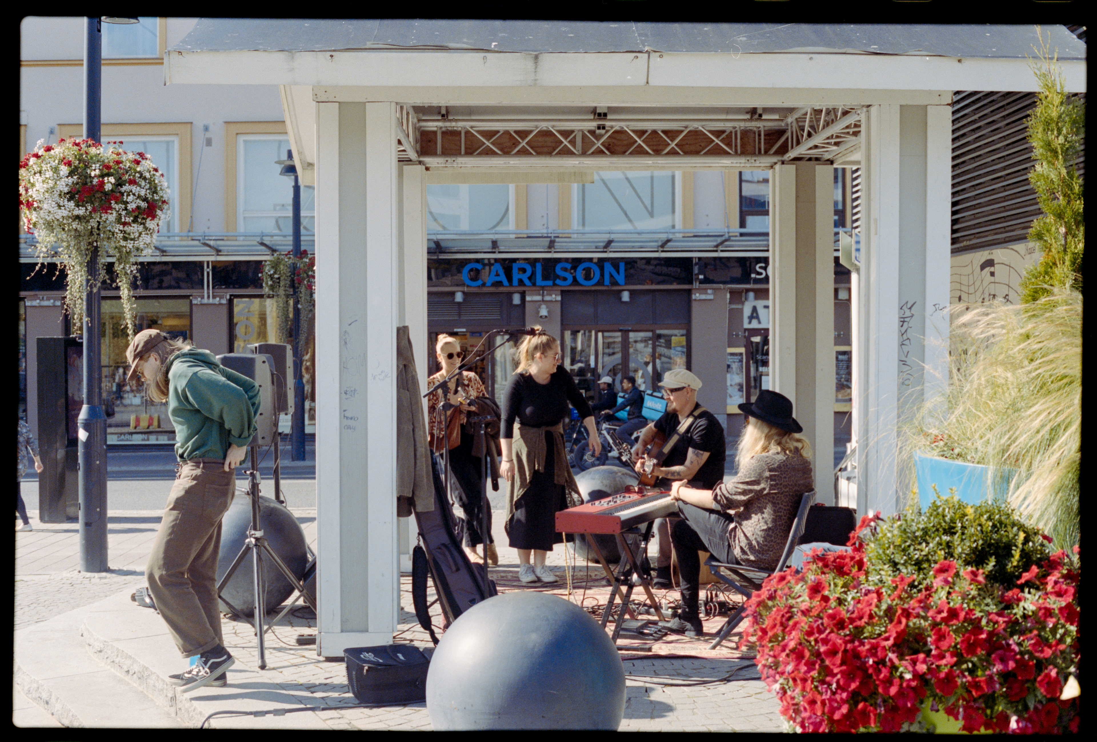 Canon F1n 50mm f/1.4 Kodak Portra400