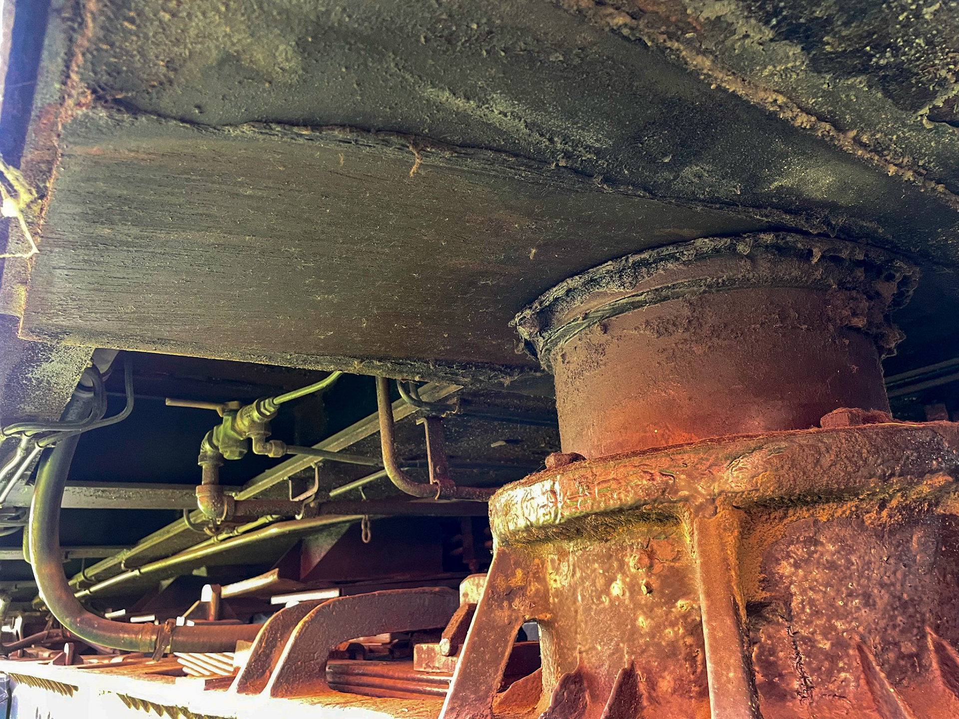 Load pads carried the weight in the middle