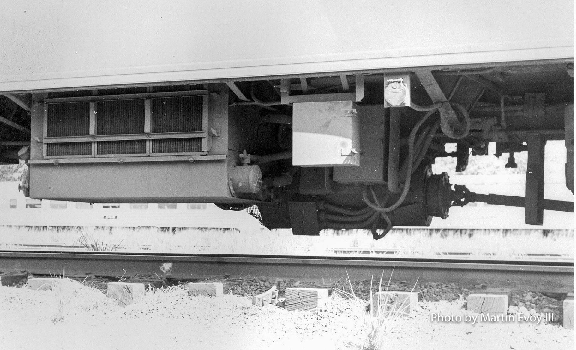 neg. 225-51221 right side generator ACPhoto taken 1/76 by Martin Evoy III