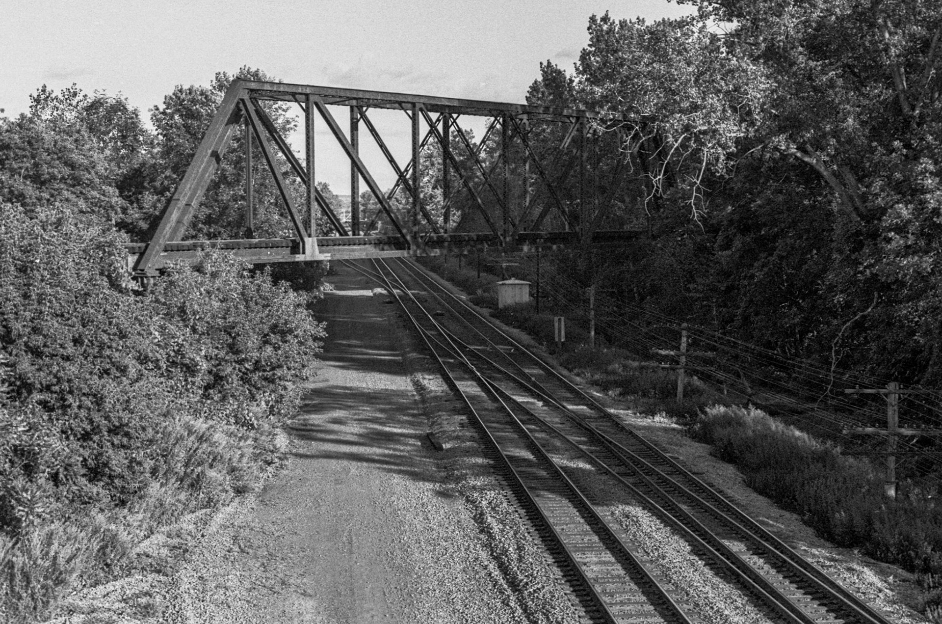 View of the Newark & Marion branch crossing the interlocking at CP15 in March, 1979.