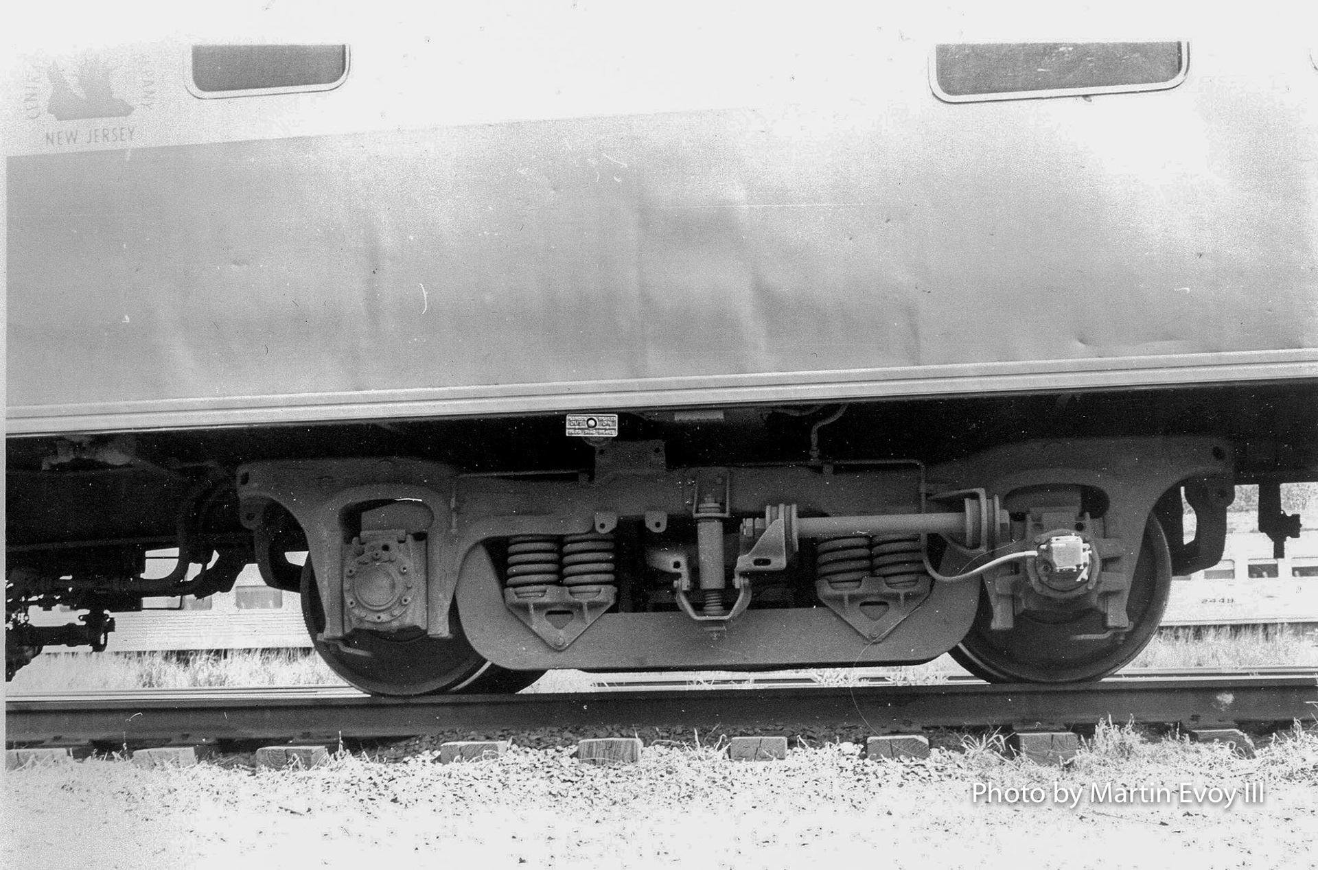 neg. 225-81221 right sidephoto taken 1/76 by Martin Evoy III48-seat coach blt. 1950 by P-S, Lot 6886 plan 7629v