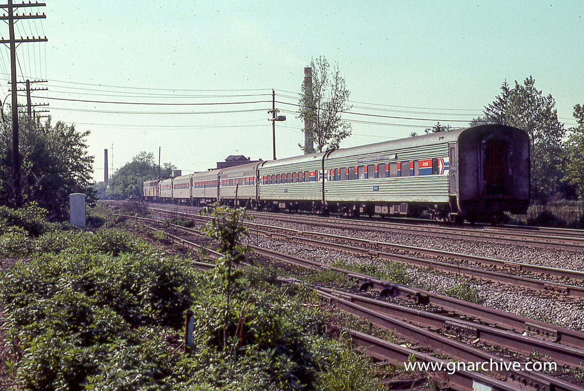 4:45 PM - WB Amtrak Niagra Rainbow with E's 329, 442