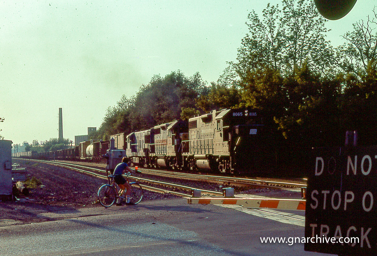 7:02 PM - EB with CR 8065, (EL) 3678, 2582