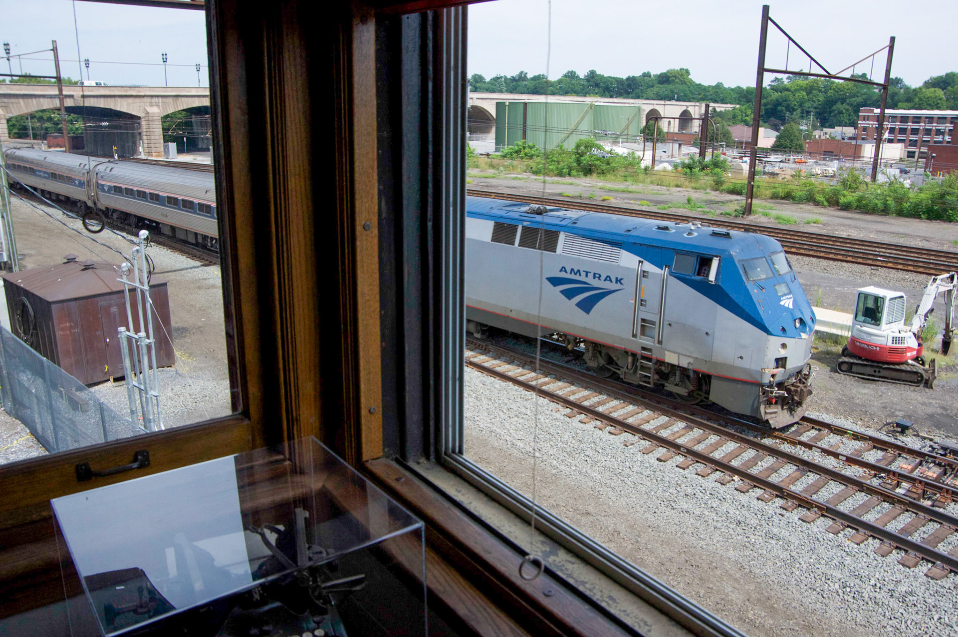 Amtrak's eastbound Pennsylvanian pulls in
