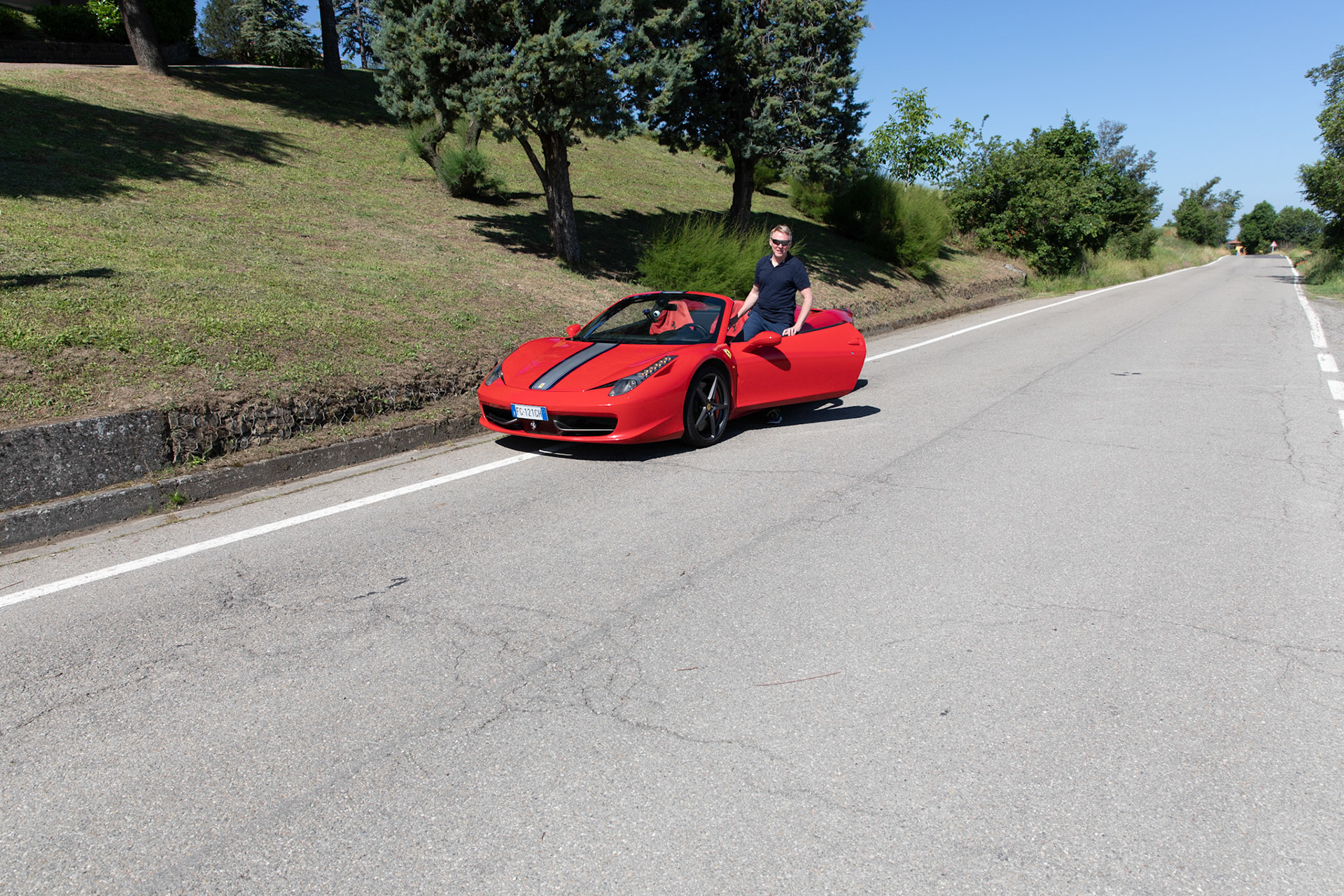 Driving a Ferrari in the hills of Italy, a dream come true!