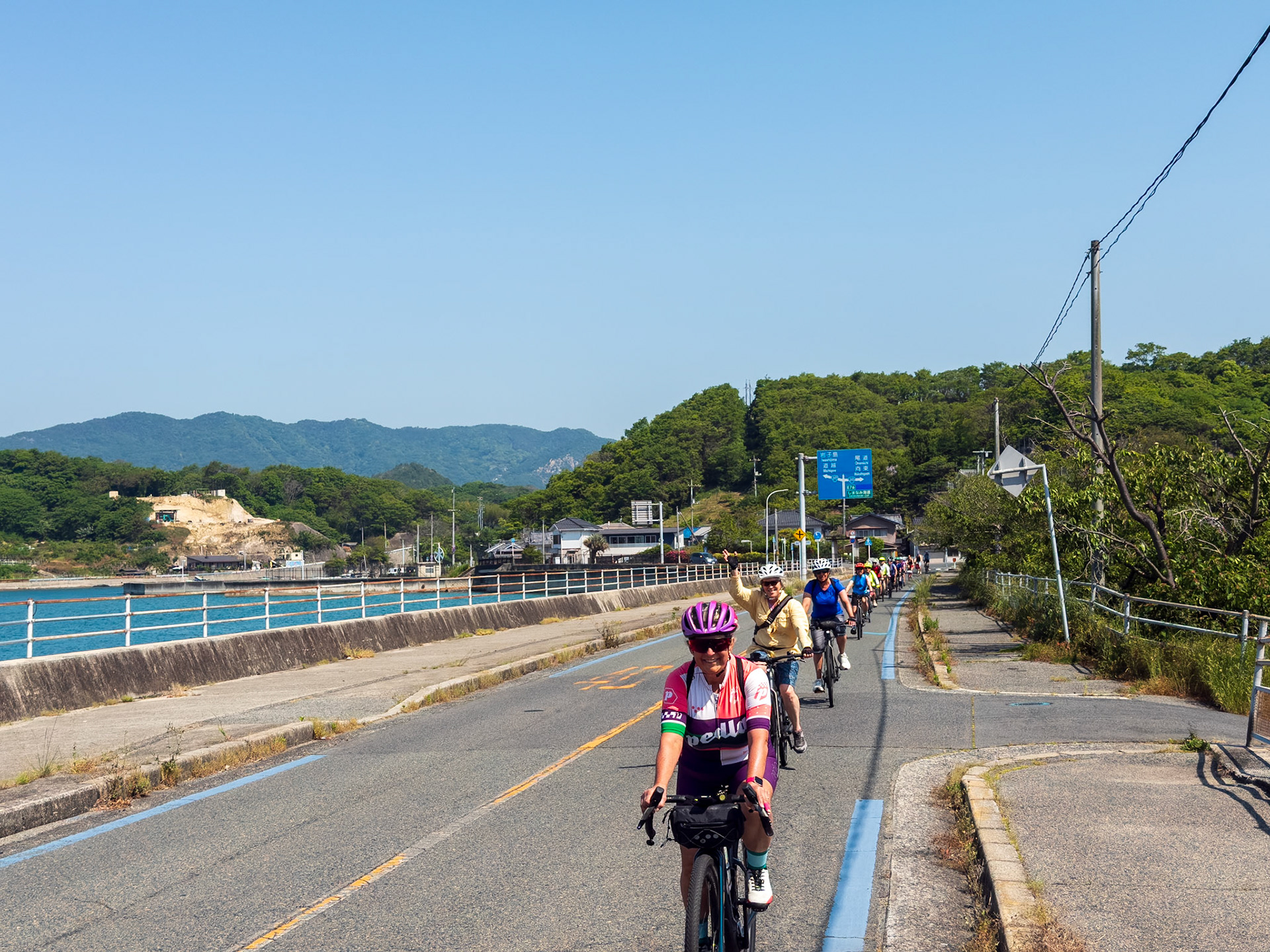 A big group of women cyclist that had been staying at our hotel the night before the ride.
