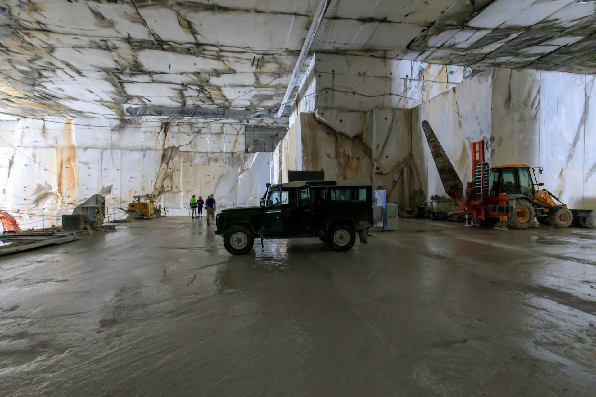 Our tour vehicle, driven by a spunky, punky, petite Italian girl